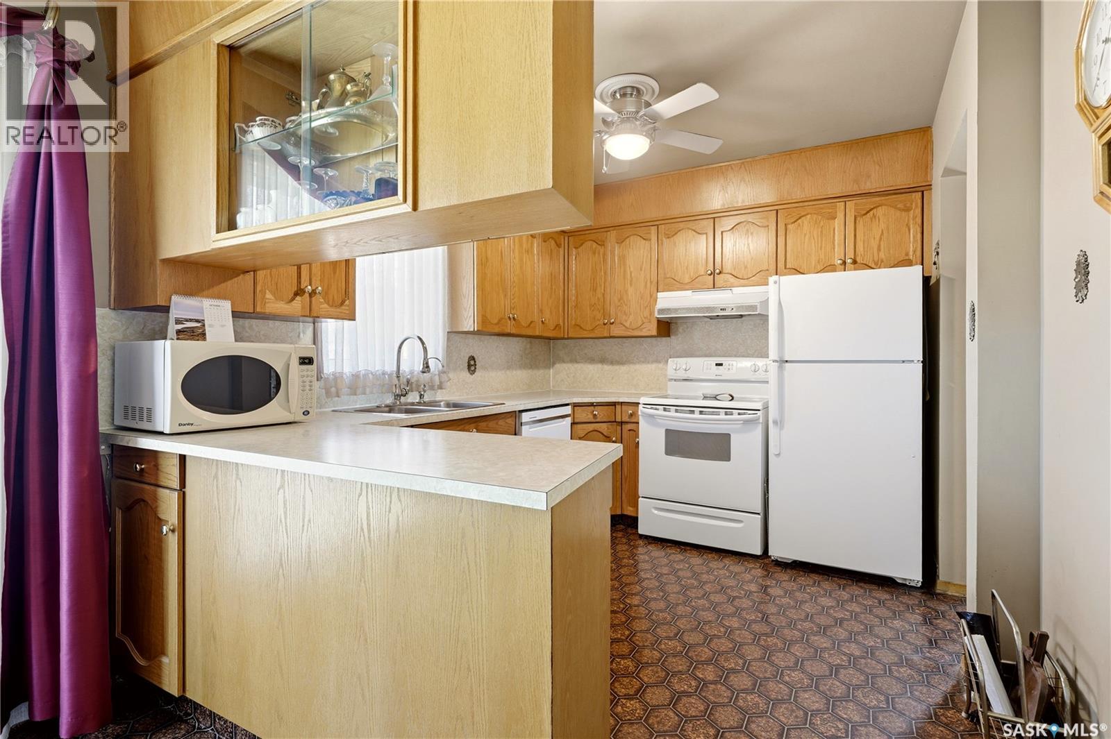 2354 Harvey Street Property Photo 7