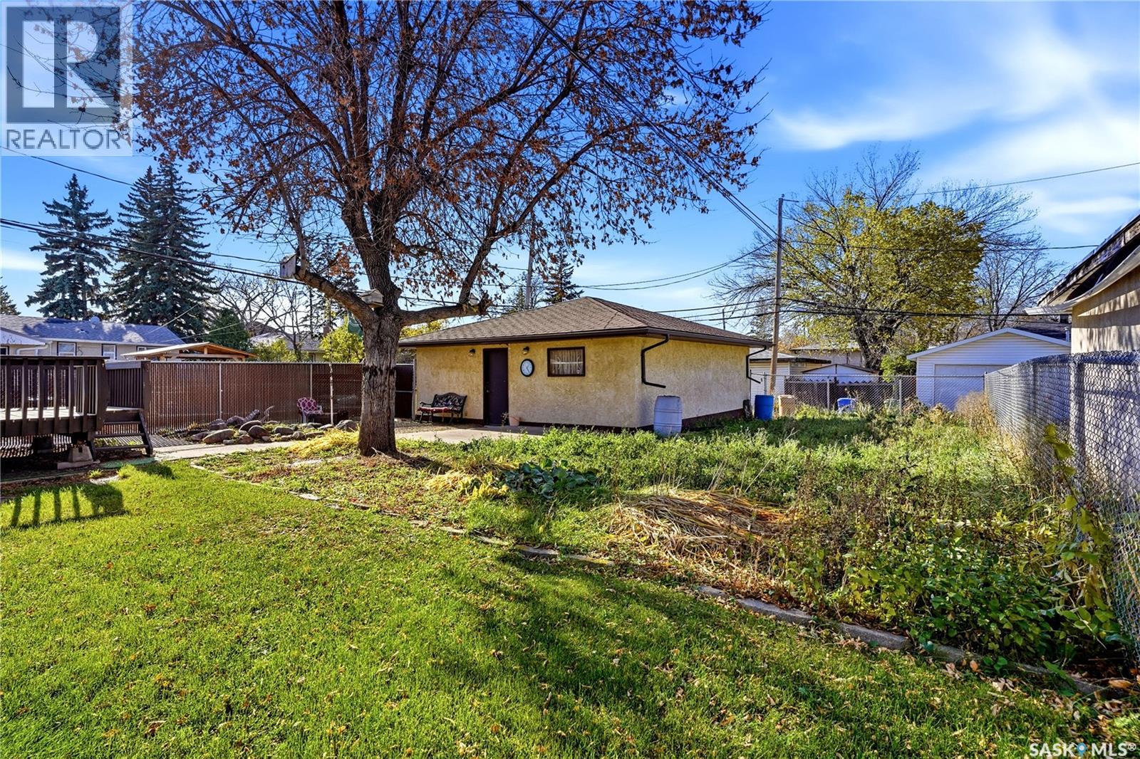 2354 Harvey Street Property Photo 35