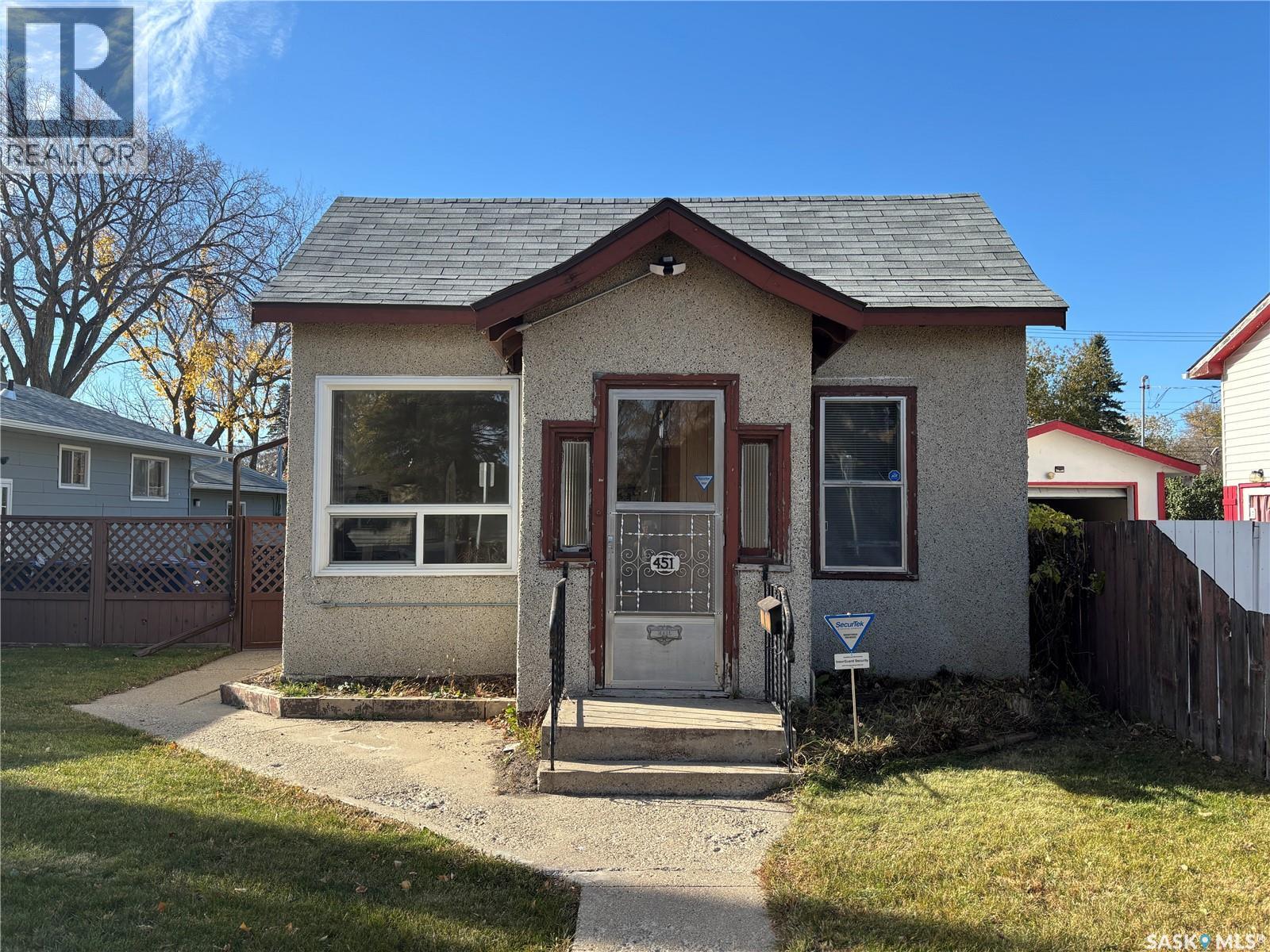 451 T Avenue S Property Photo 1