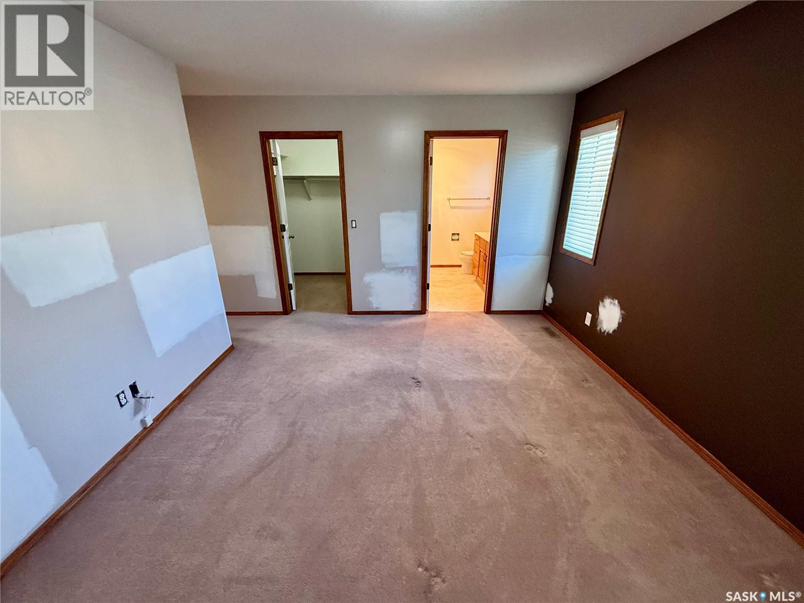 3512 Bishop Crescent E Property Photo 15