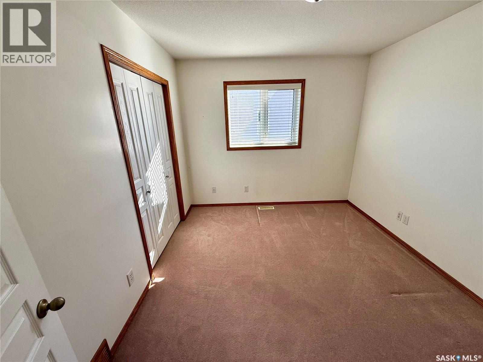 3512 Bishop Crescent E Property Photo 21
