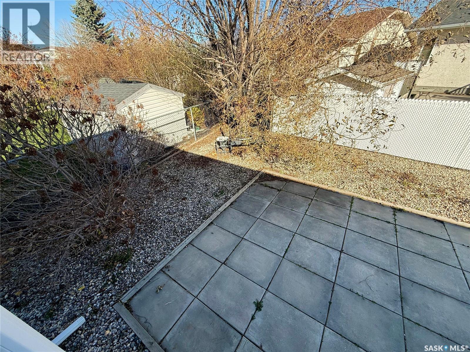 3512 Bishop Crescent E Property Photo 45