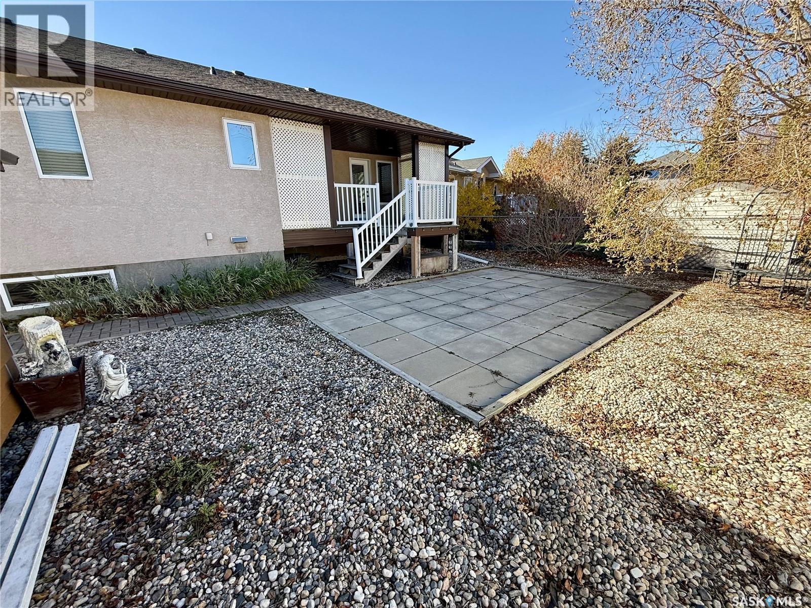 3512 Bishop Crescent E Property Photo 47
