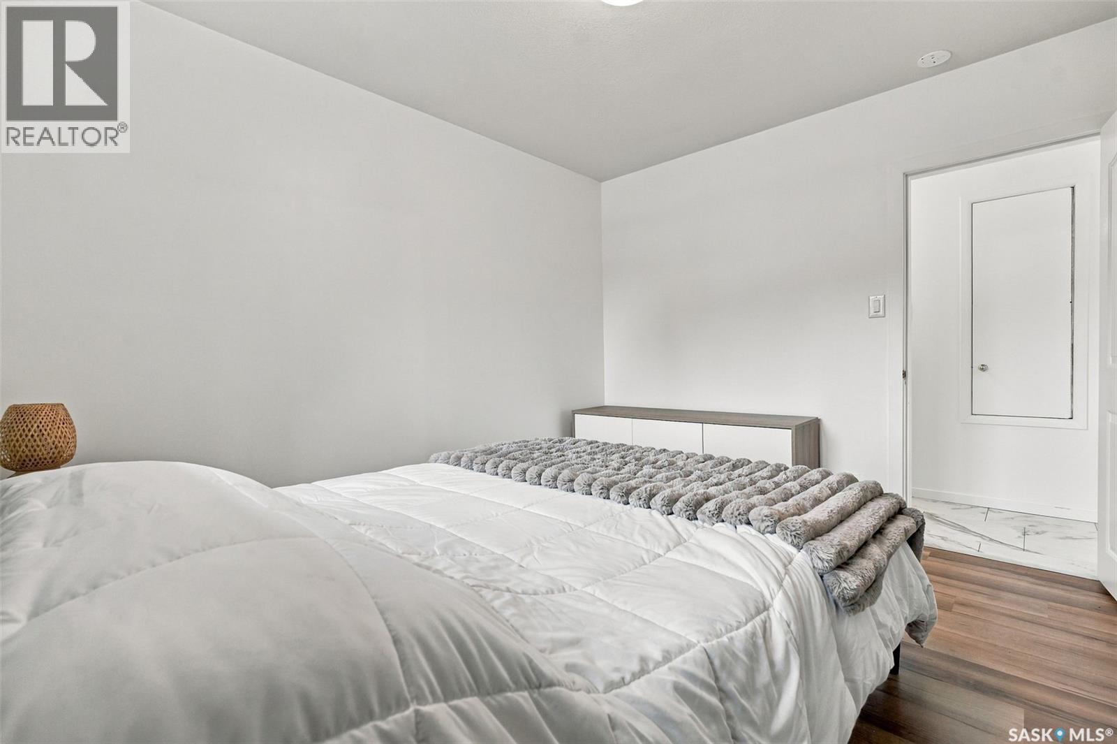 2237 Albert Avenue Property Photo 23