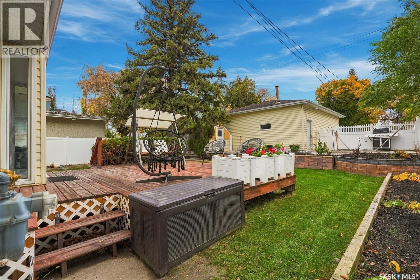 2237 Albert Avenue Property Photo 46