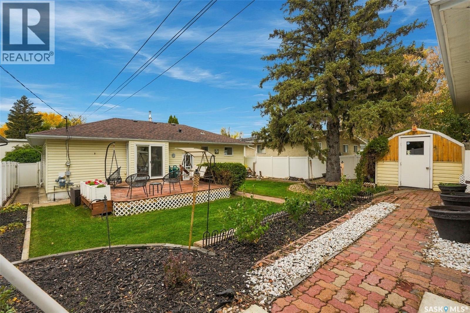 2237 Albert Avenue Property Photo 52