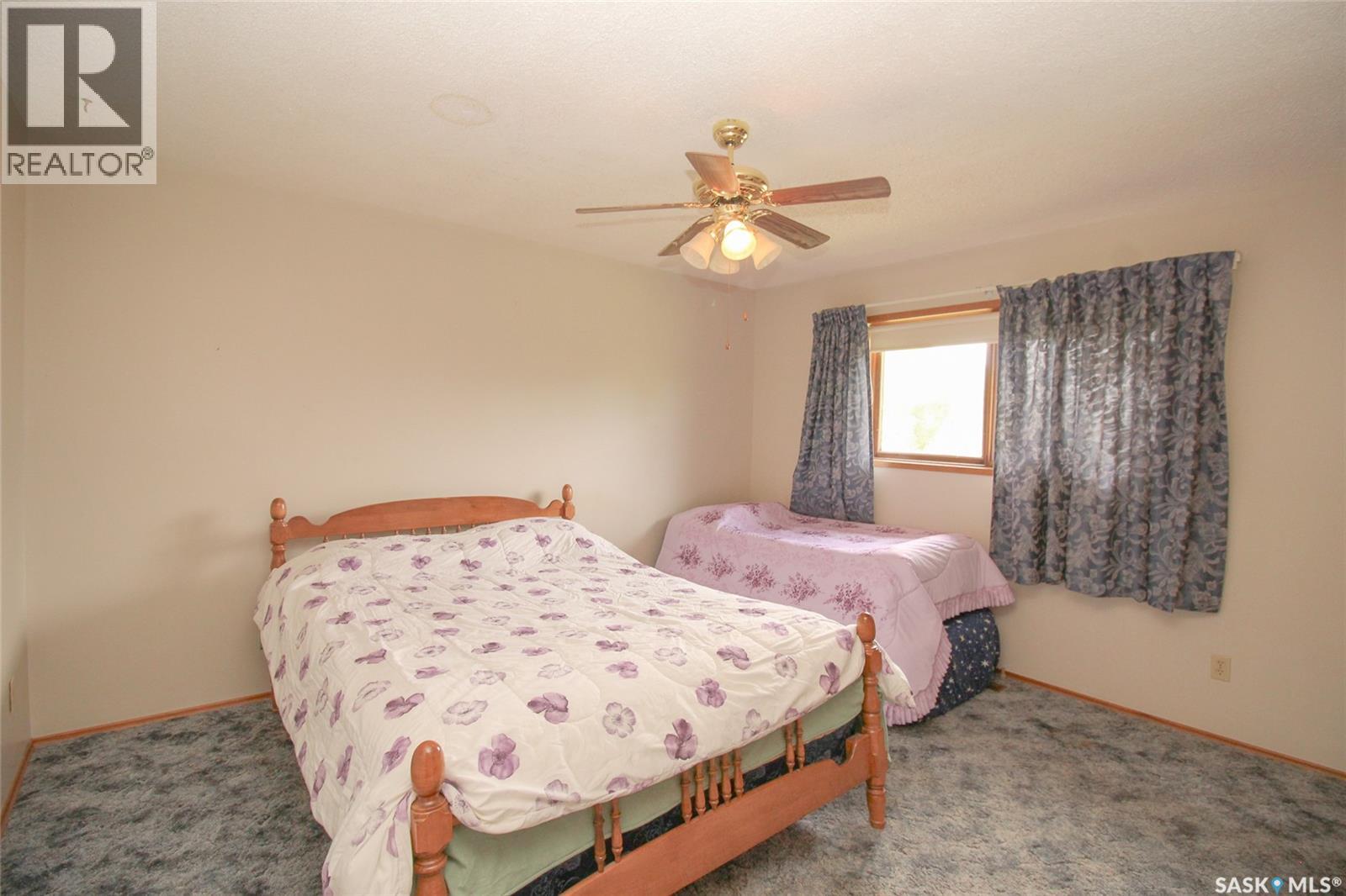 223 2nd Street W Property Photo 23