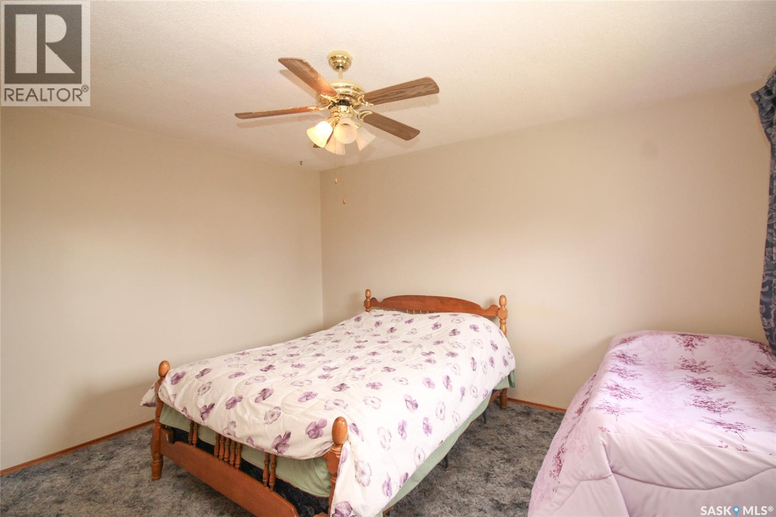 223 2nd Street W Property Photo 24
