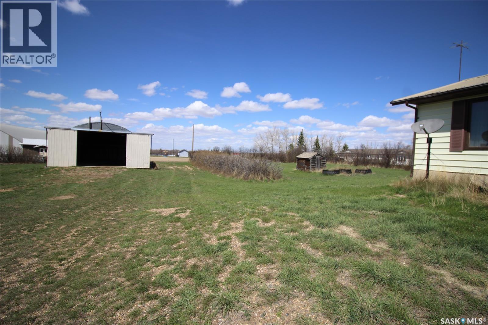 223 2nd Street W Property Photo 33