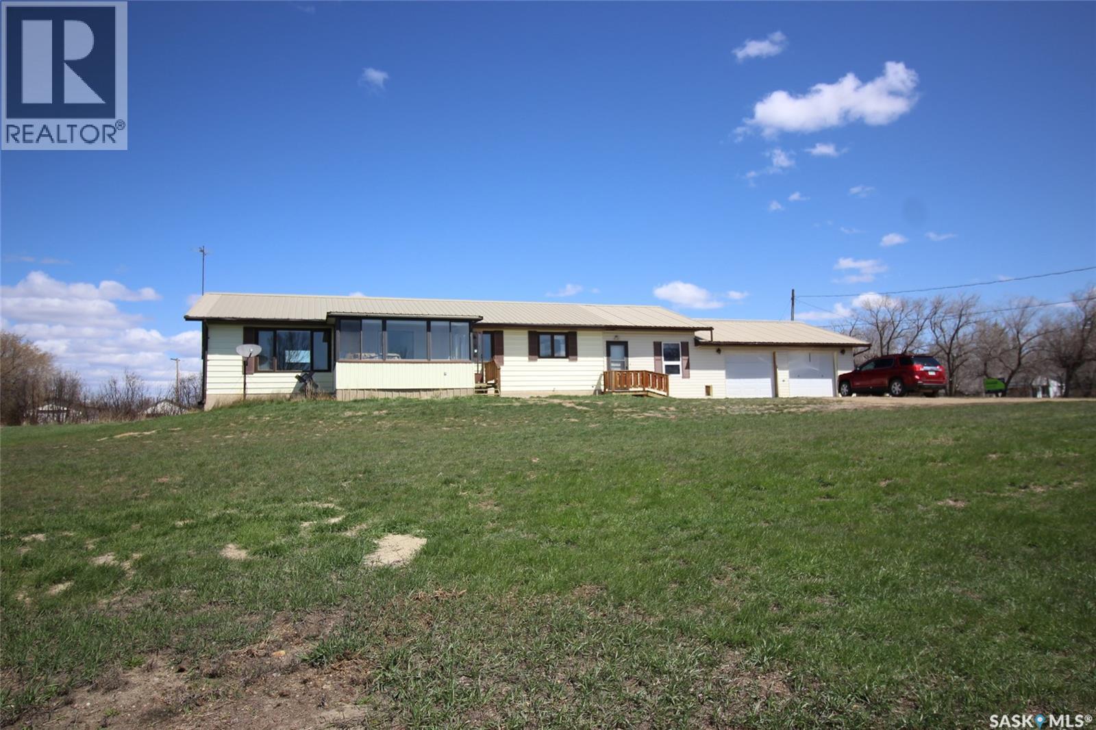 223 2nd Street W Property Photo 38