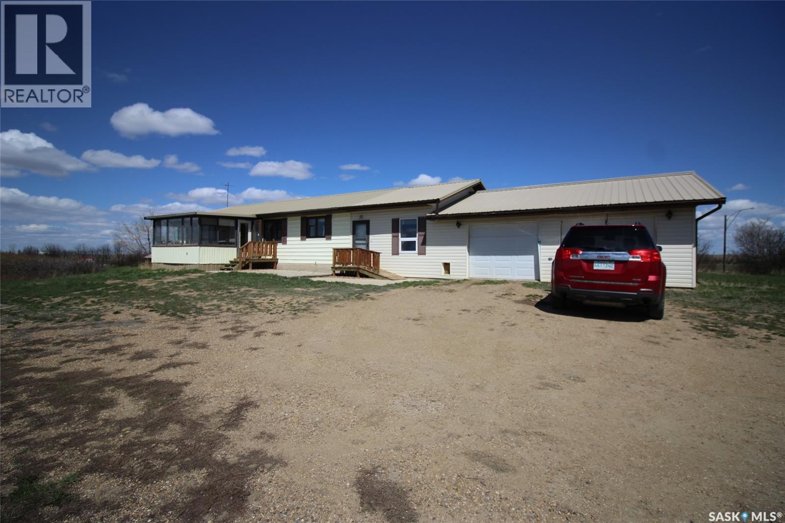 223 2nd Street W Property Photo 41