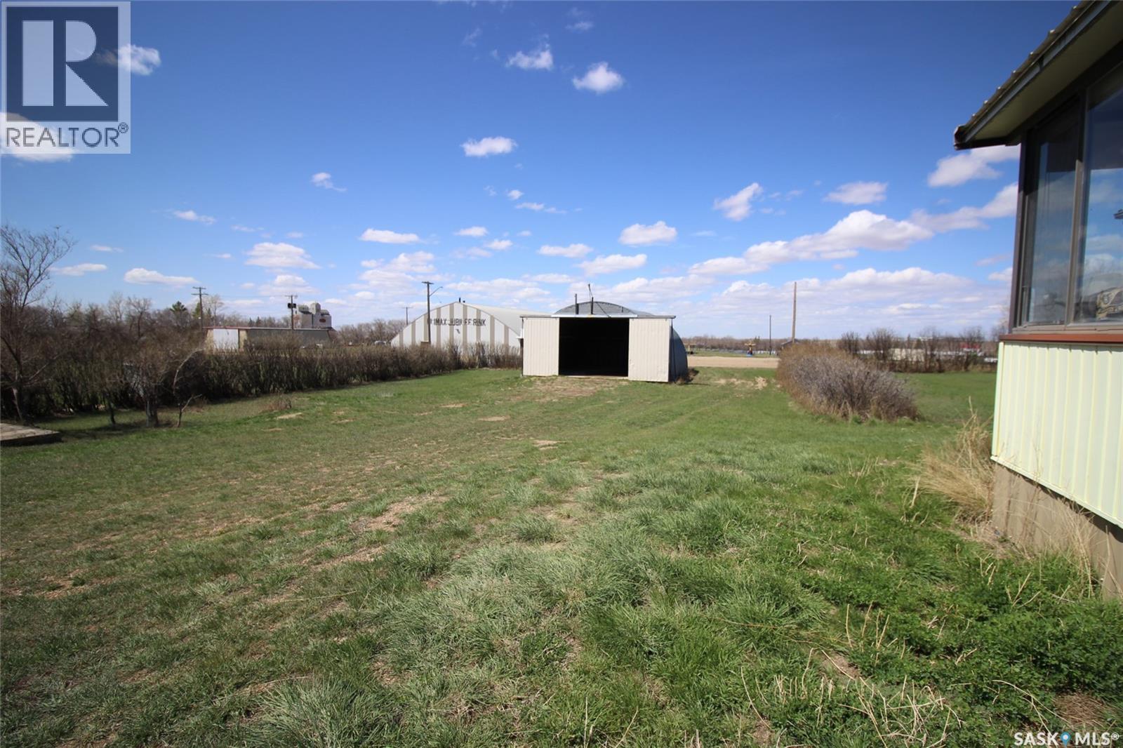 223 2nd Street W Property Photo 46