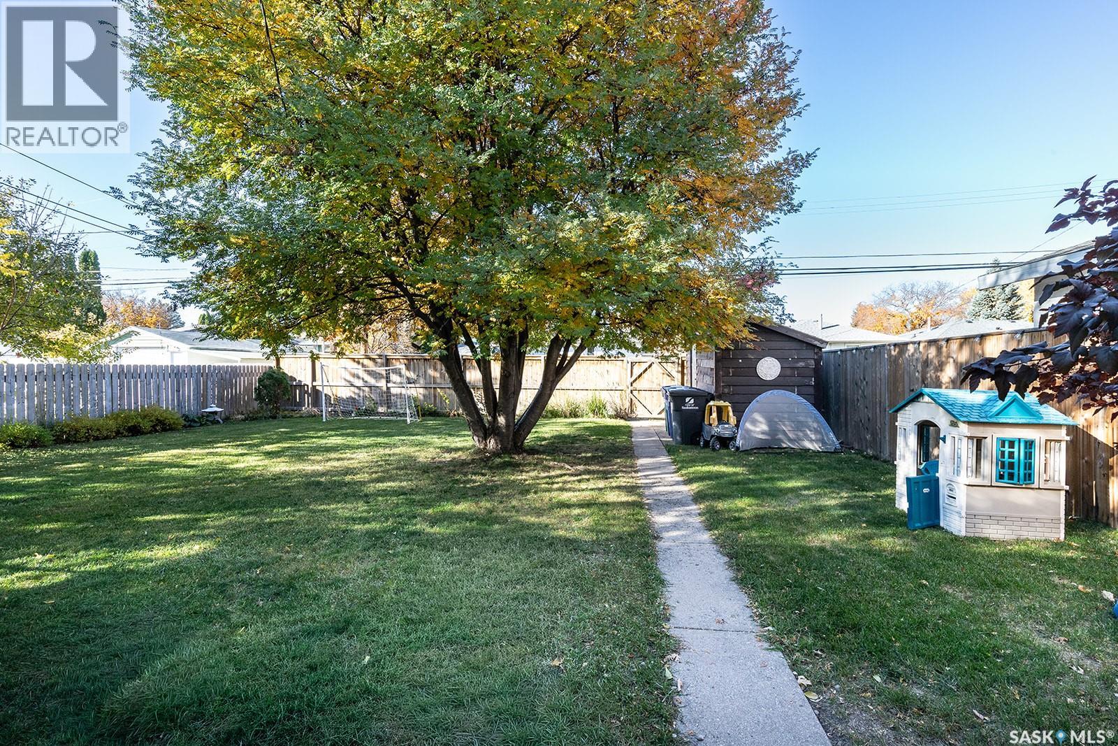 1914 Lansdowne Avenue Property Photo 41