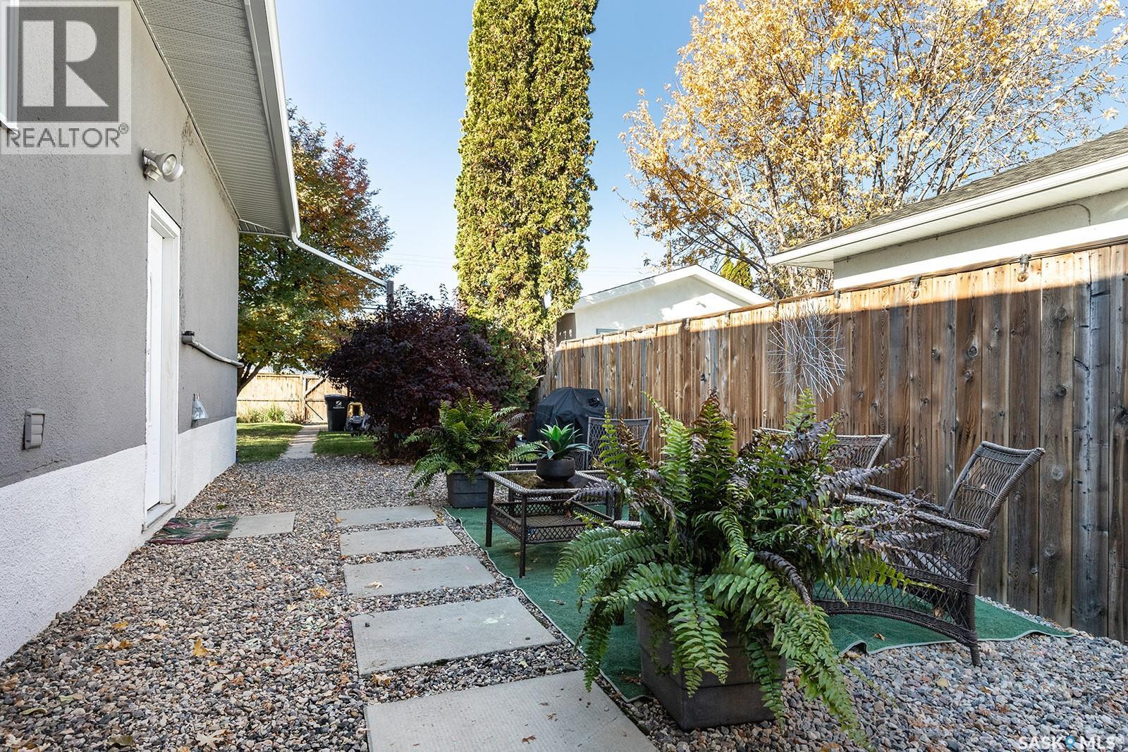 1914 Lansdowne Avenue Property Photo 43