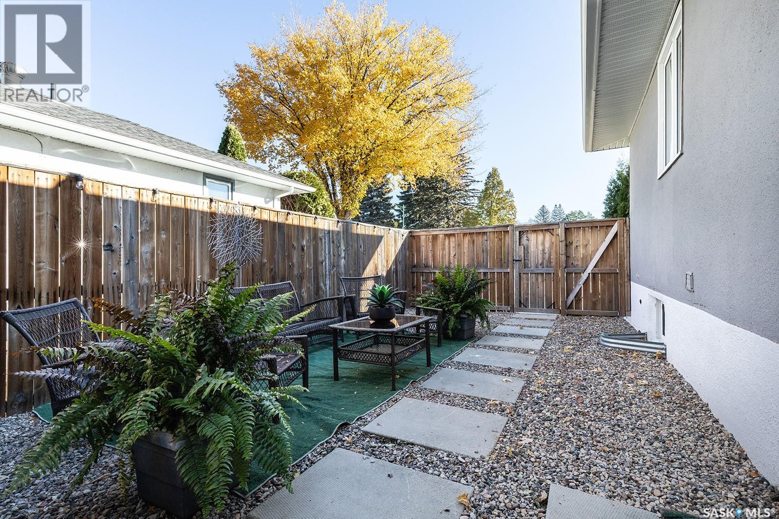 1914 Lansdowne Avenue Property Photo 44