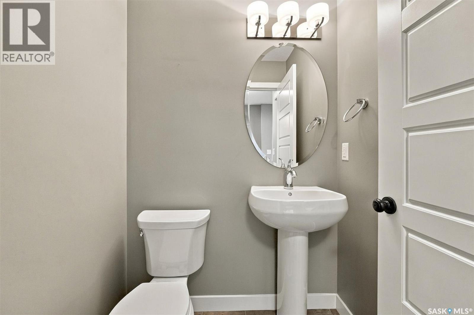 319 Langlois Way Property Photo 17