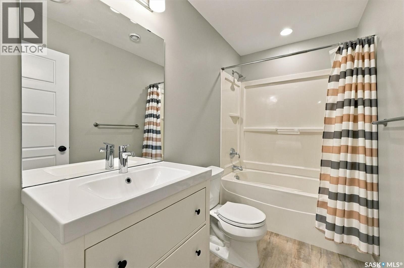 319 Langlois Way Property Photo 42