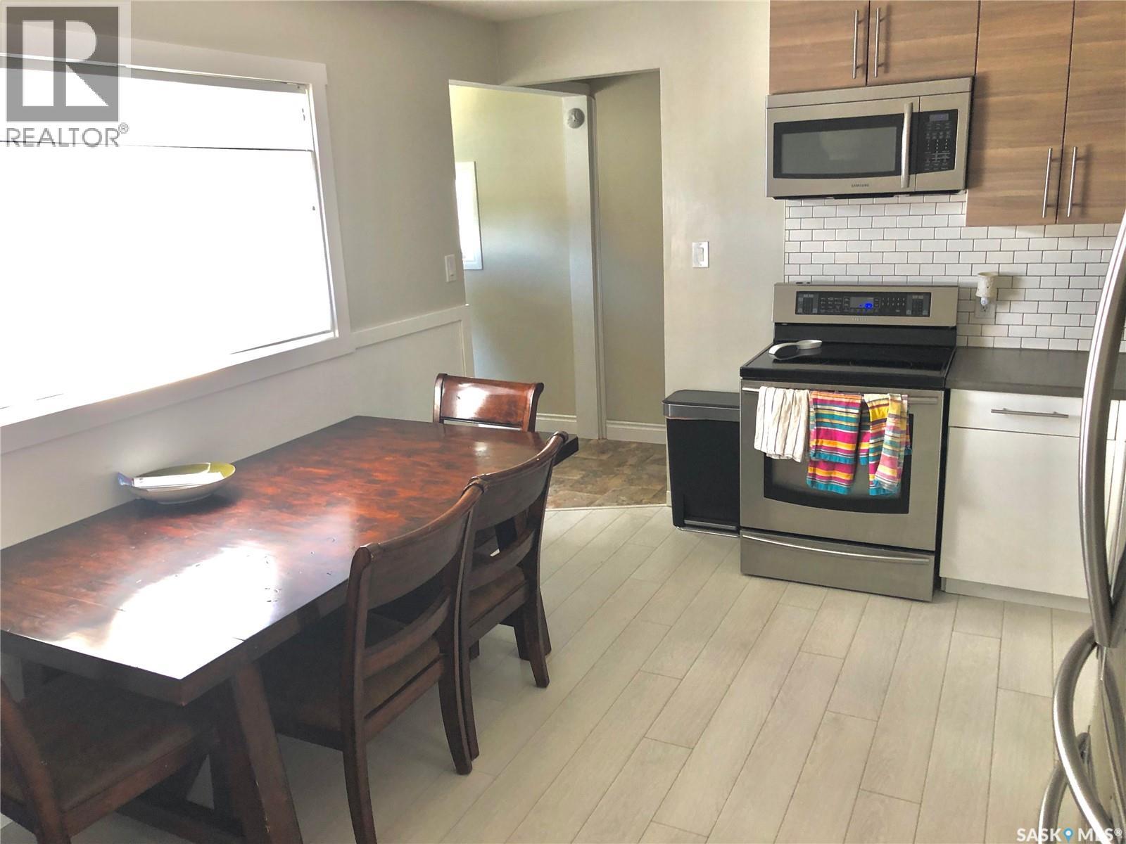 1246 8th Street Property Photo 4