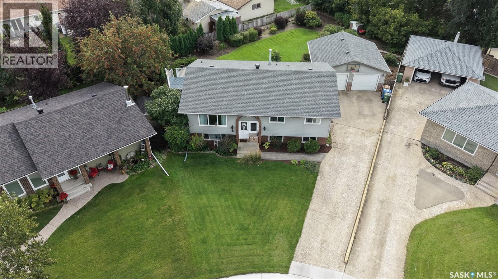 51 French Crescent Property Photo 2