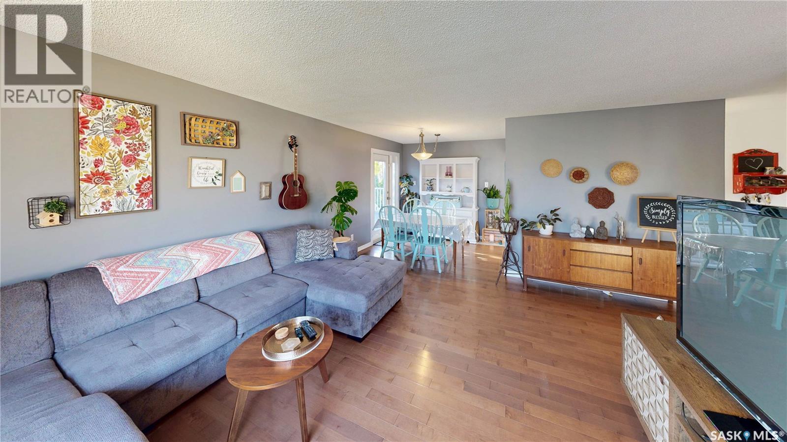 51 French Crescent Property Photo 5