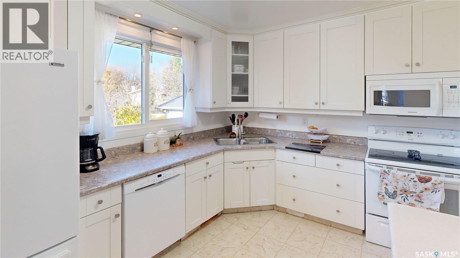 51 French Crescent Property Photo 11