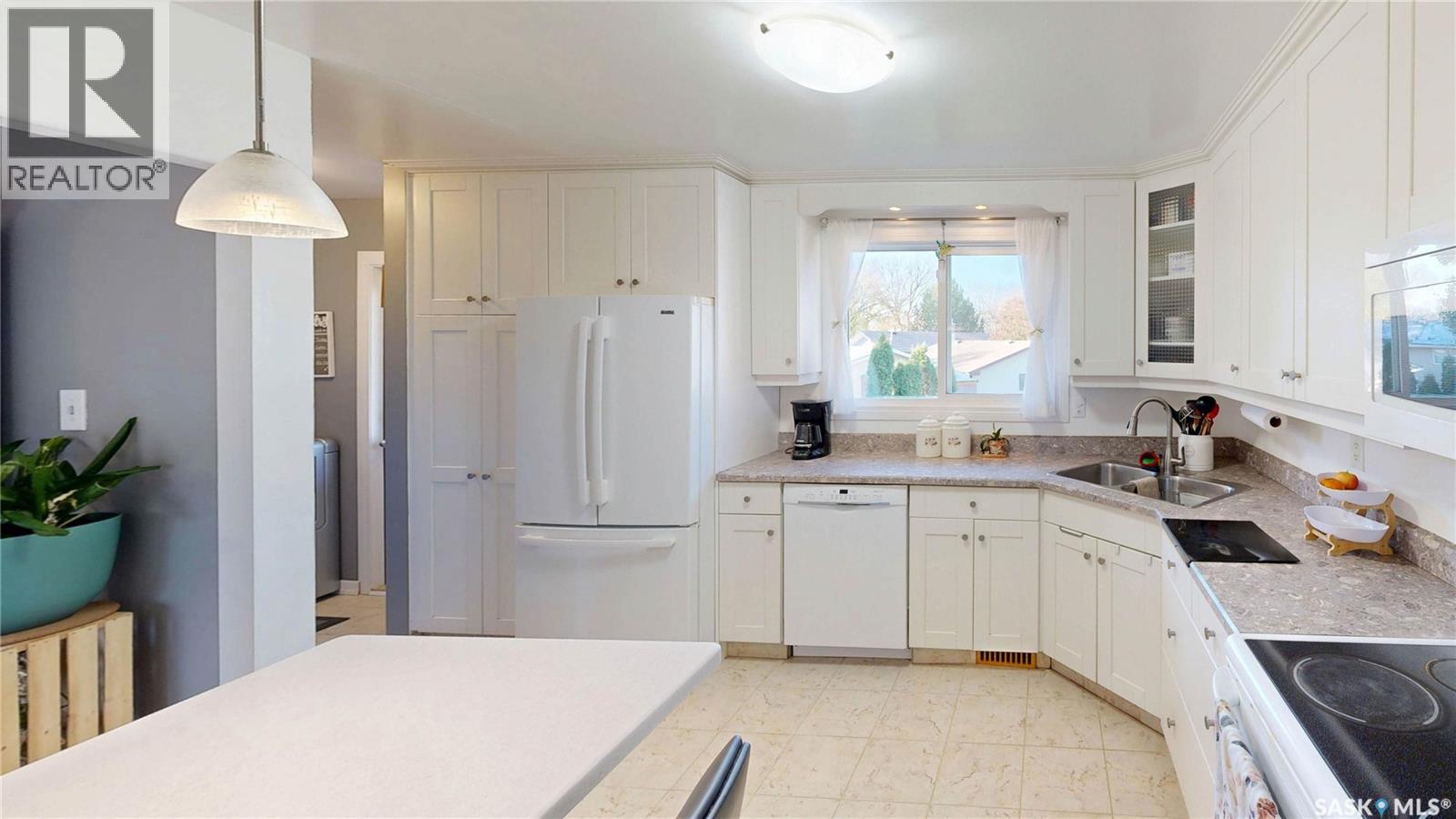 51 French Crescent Property Photo 14