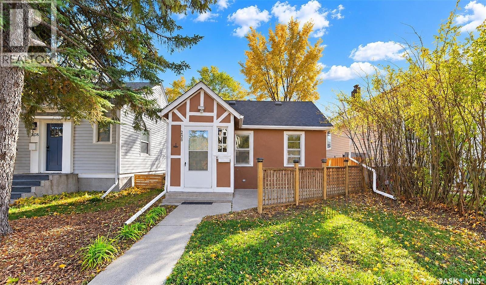 206 4th STREET E Property Photo 1