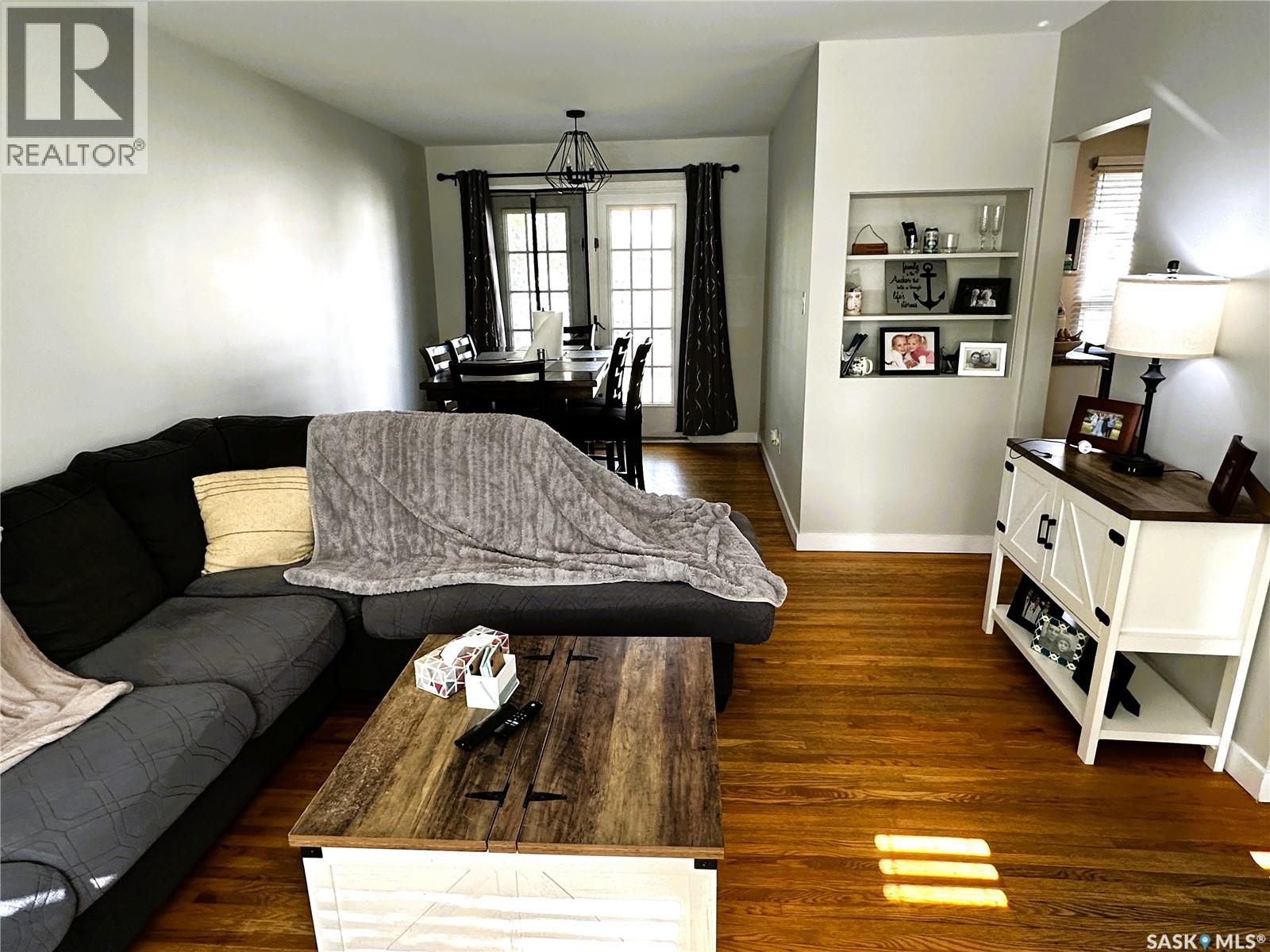 3818 Normandy Avenue Property Photo 4
