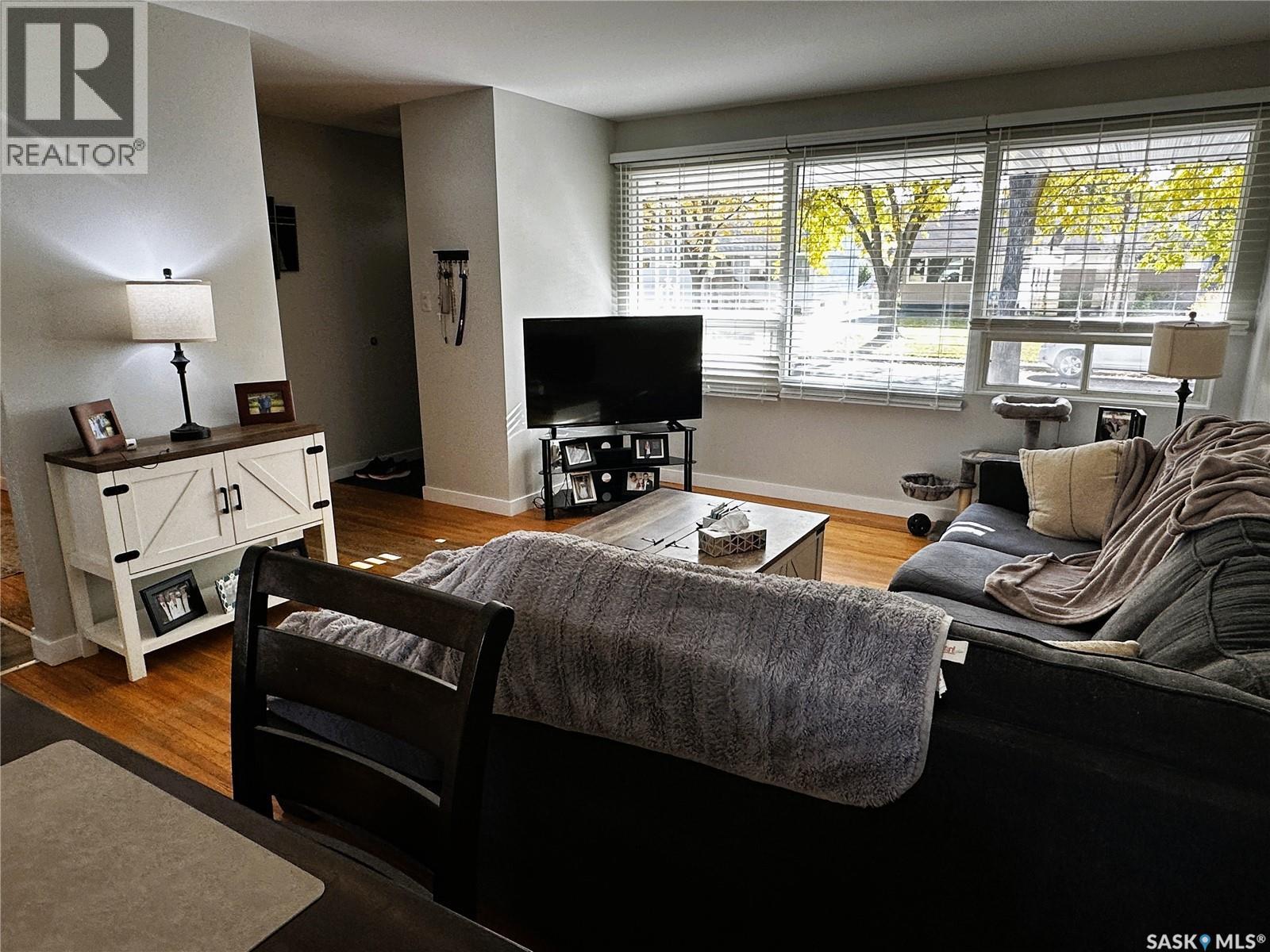 3818 Normandy Avenue Property Photo 7