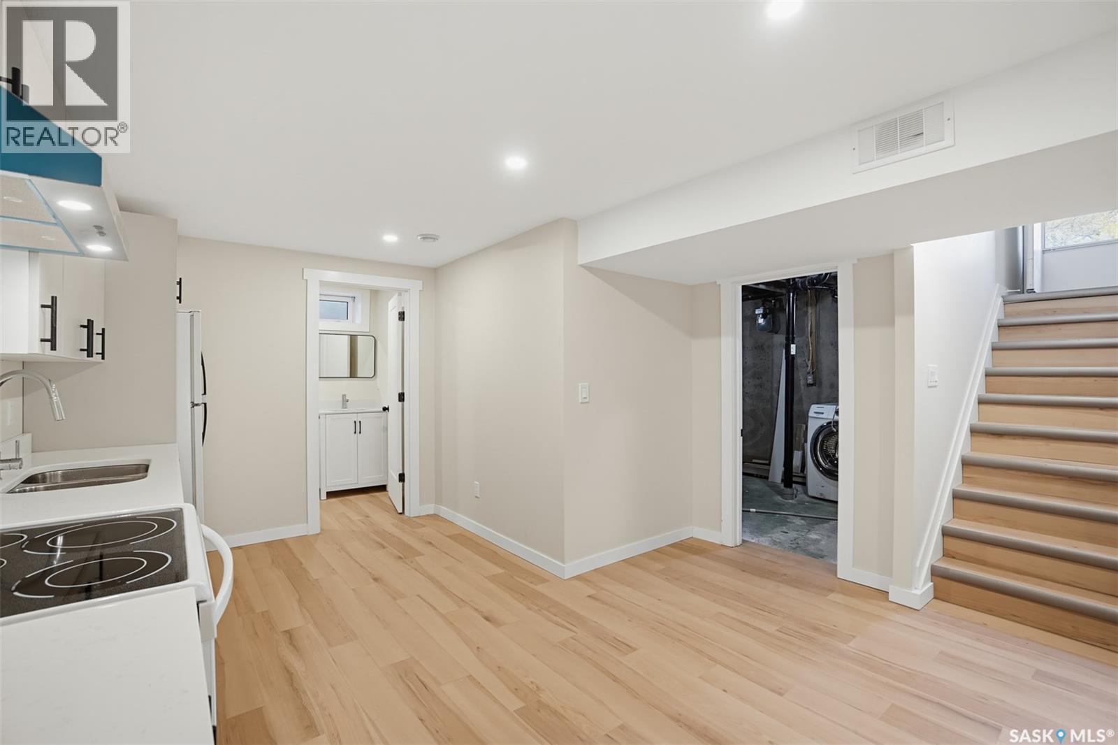 2606 37th Street W Property Photo 18