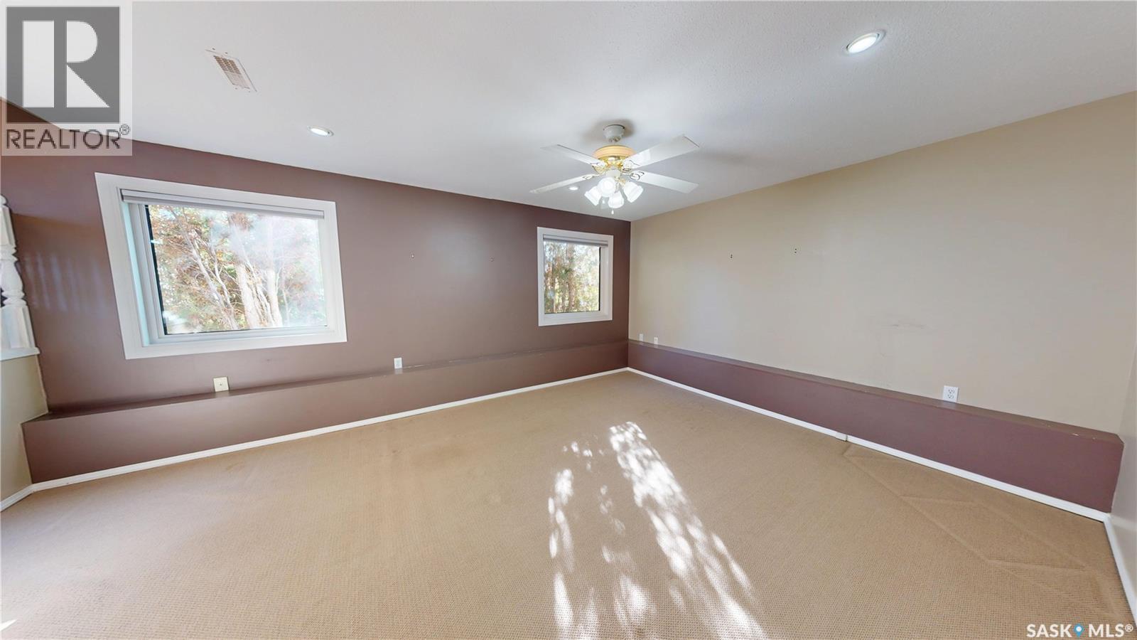 803 Swan Crescent Property Photo 26