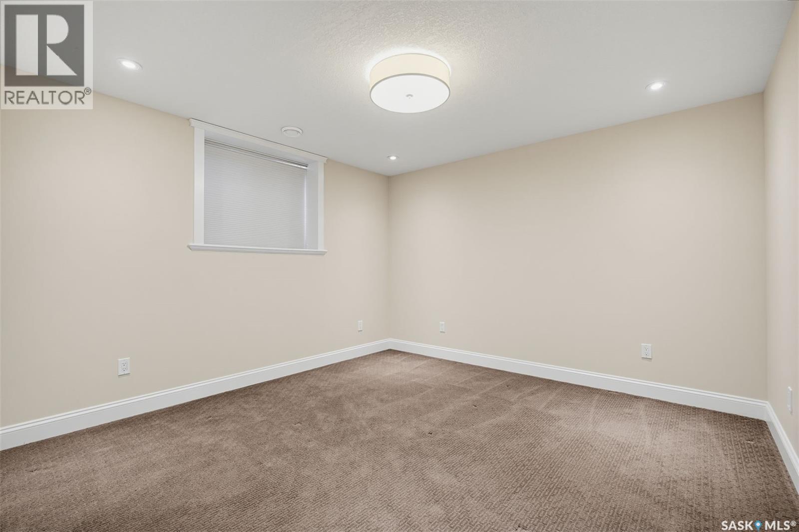 431 Paton Place Property Photo 32