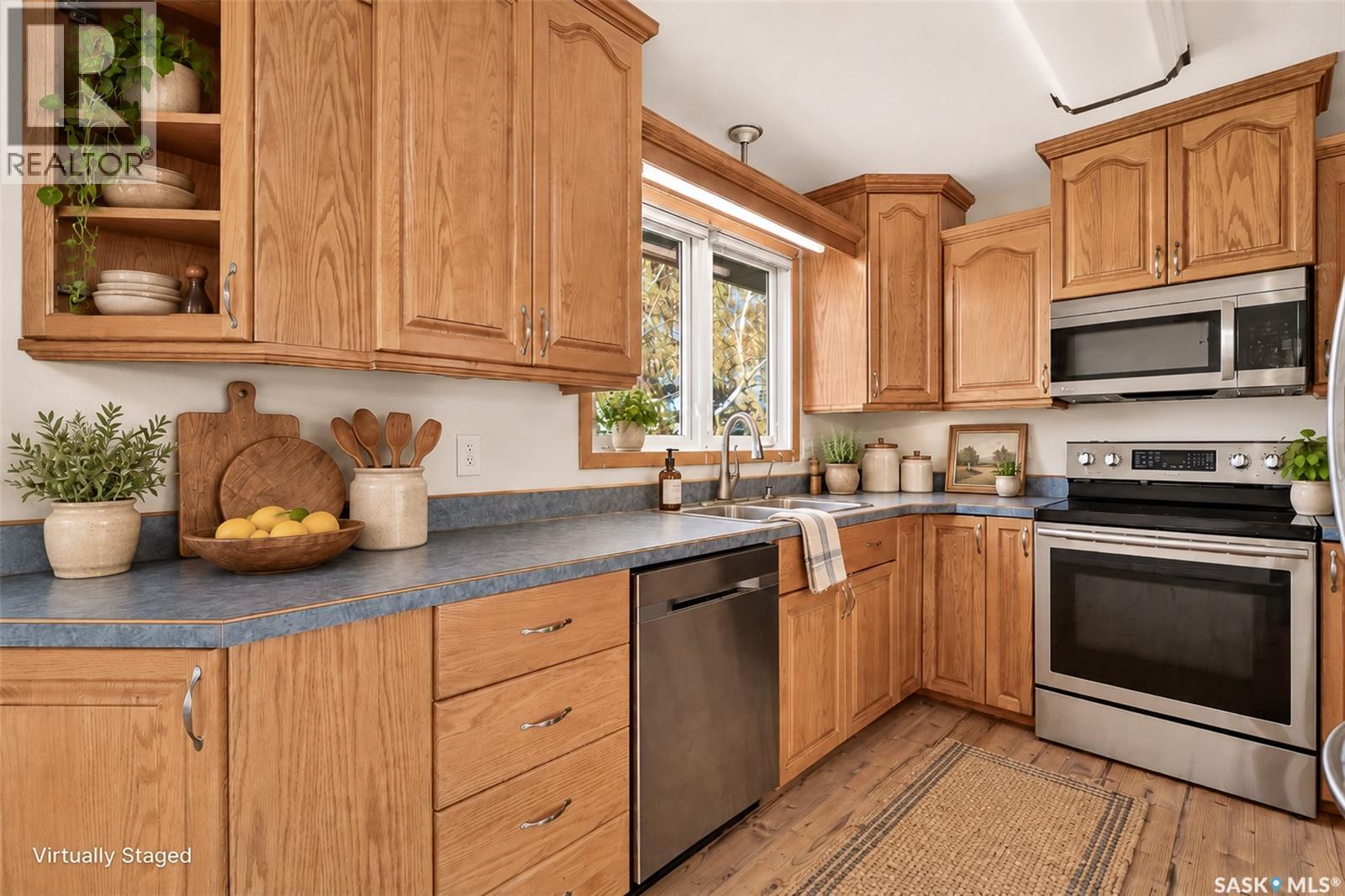 704 Norfolk Avenue Property Photo 8