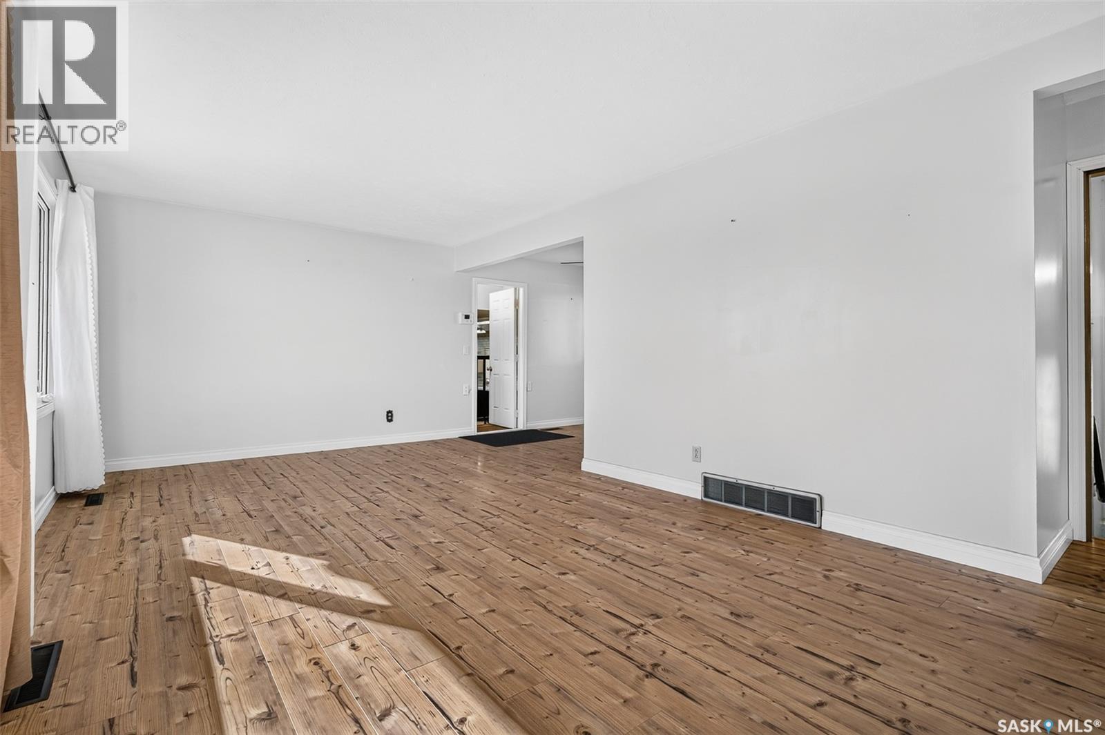 704 Norfolk Avenue Property Photo 22