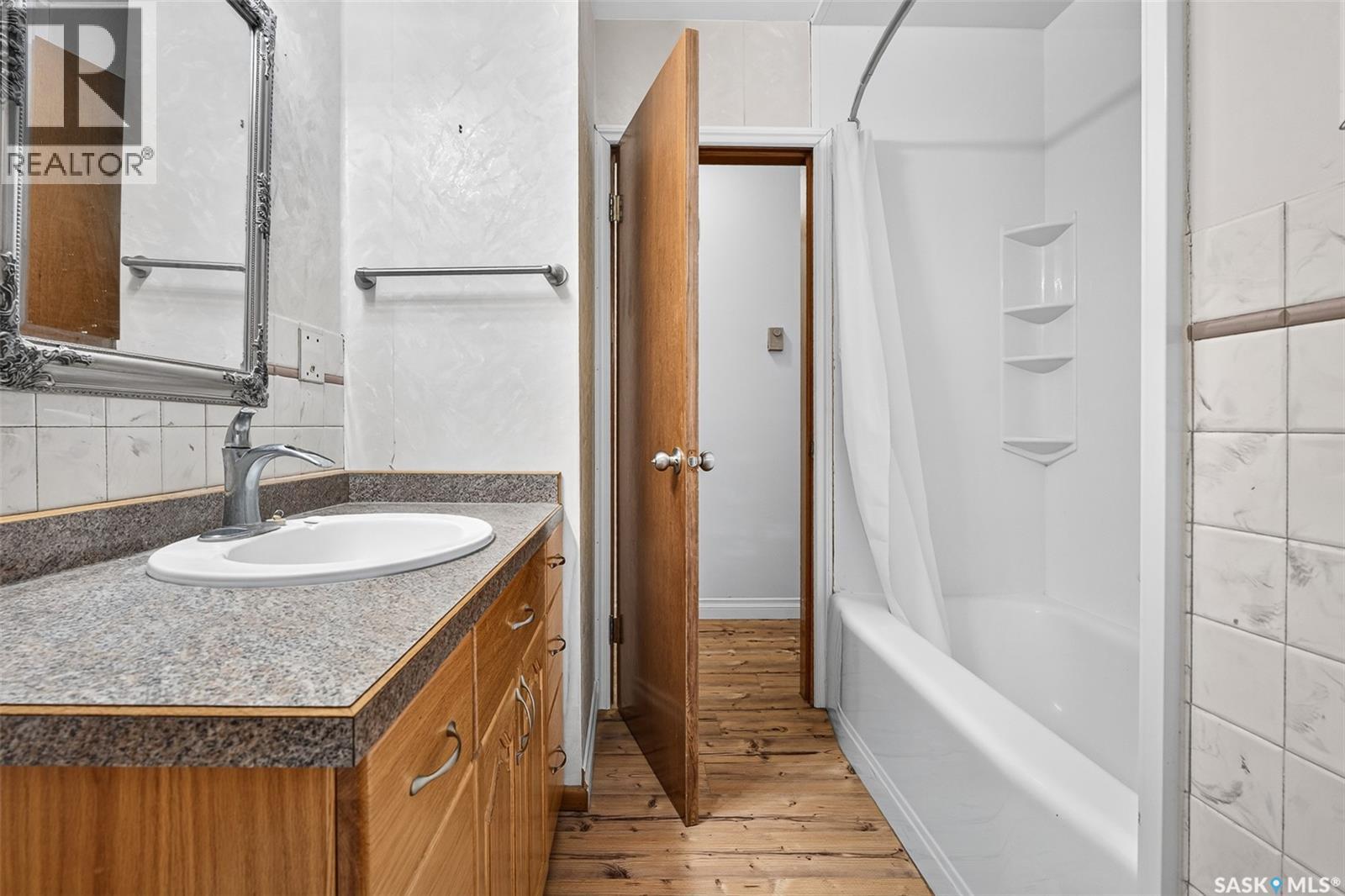 704 Norfolk Avenue Property Photo 27