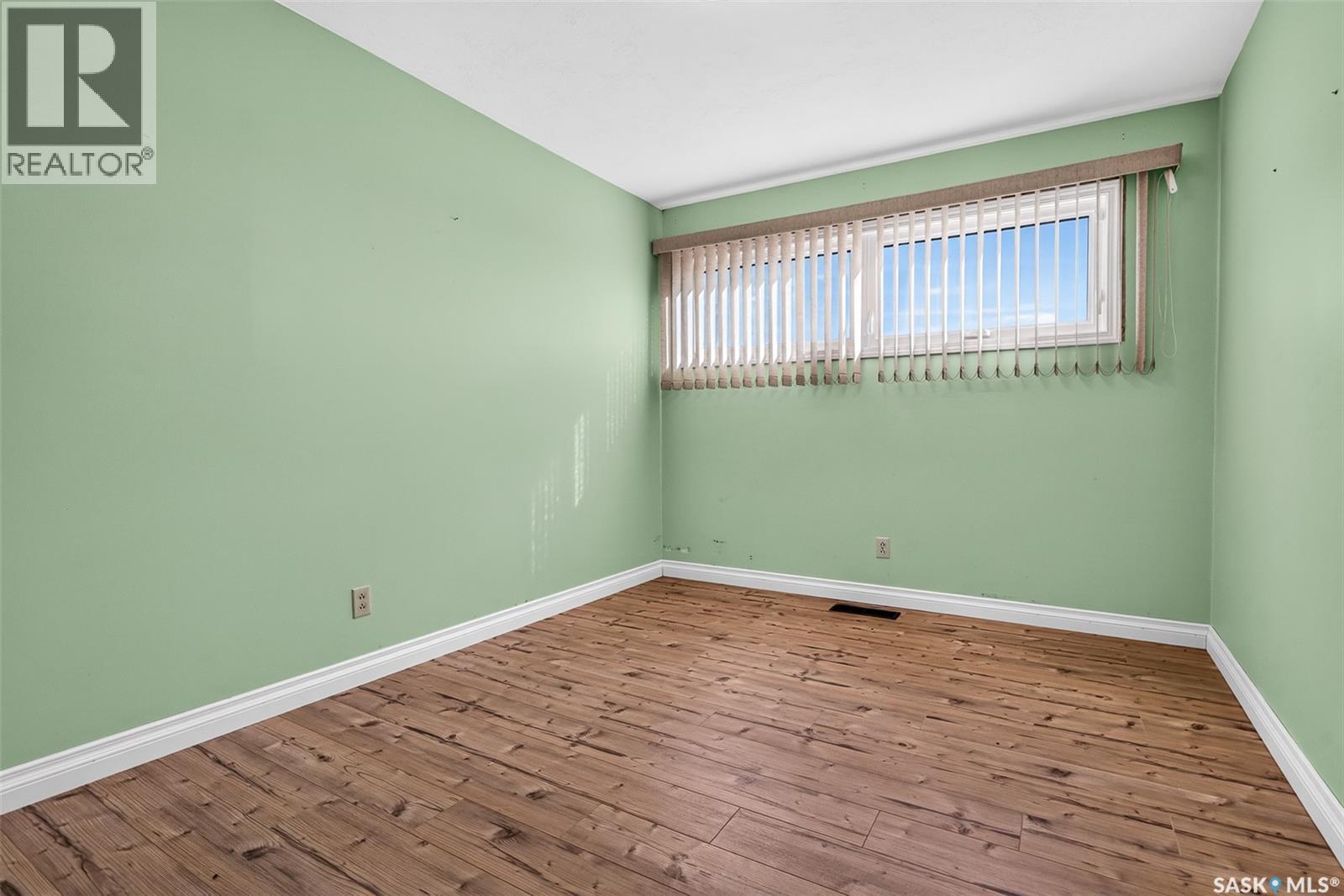 704 Norfolk Avenue Property Photo 32