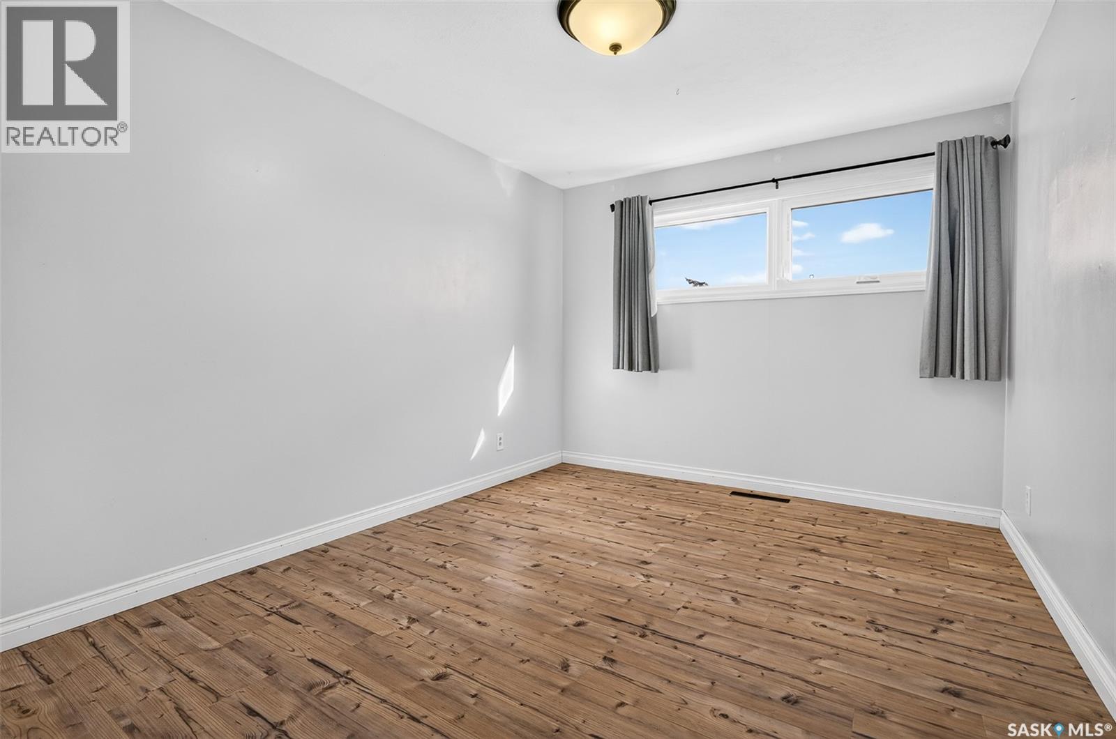 704 Norfolk Avenue Property Photo 36