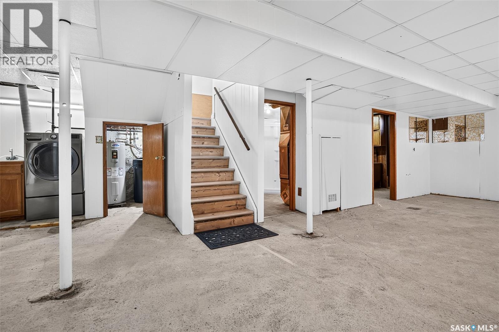 704 Norfolk Avenue Property Photo 45
