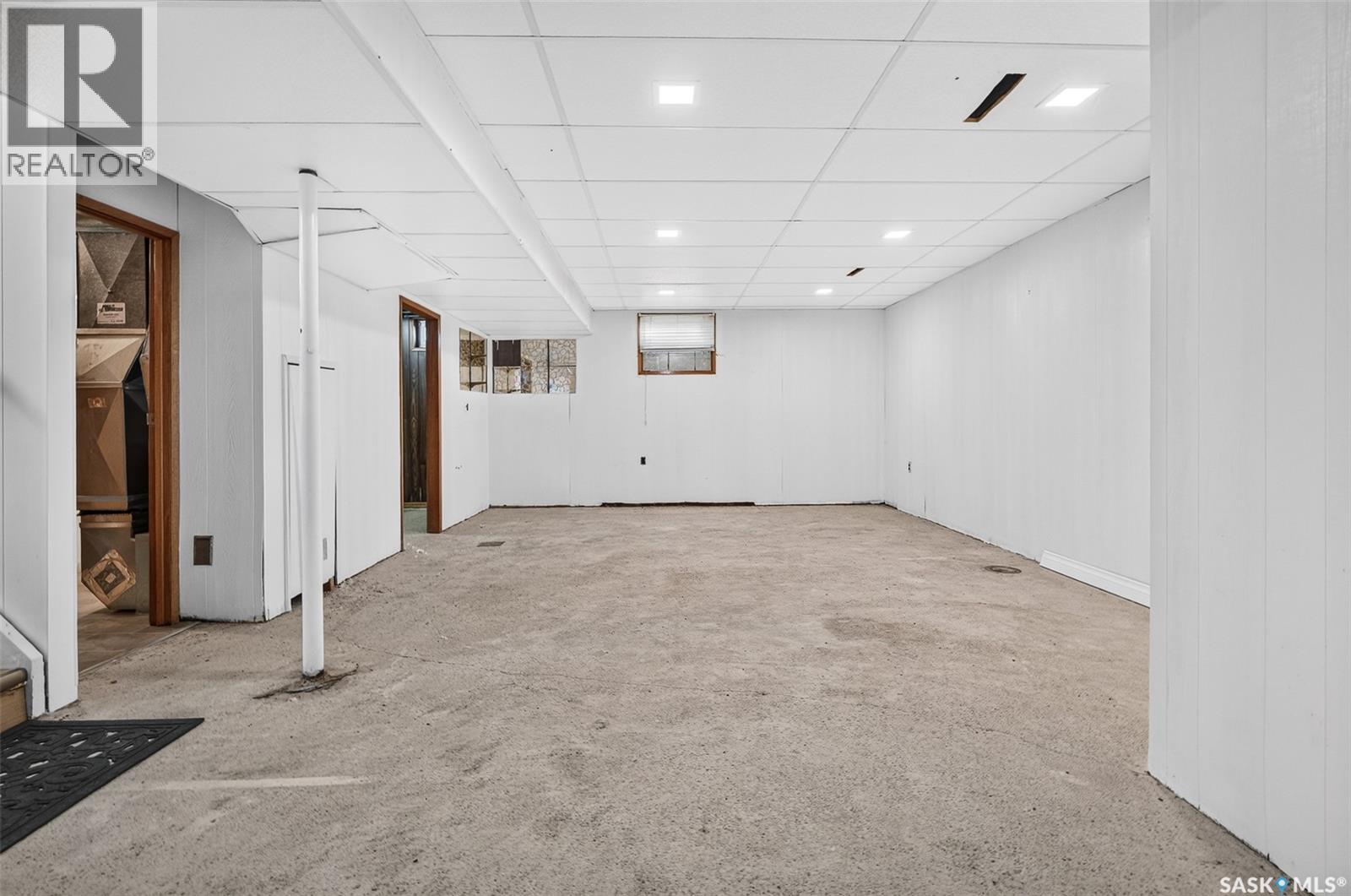 704 Norfolk Avenue Property Photo 47
