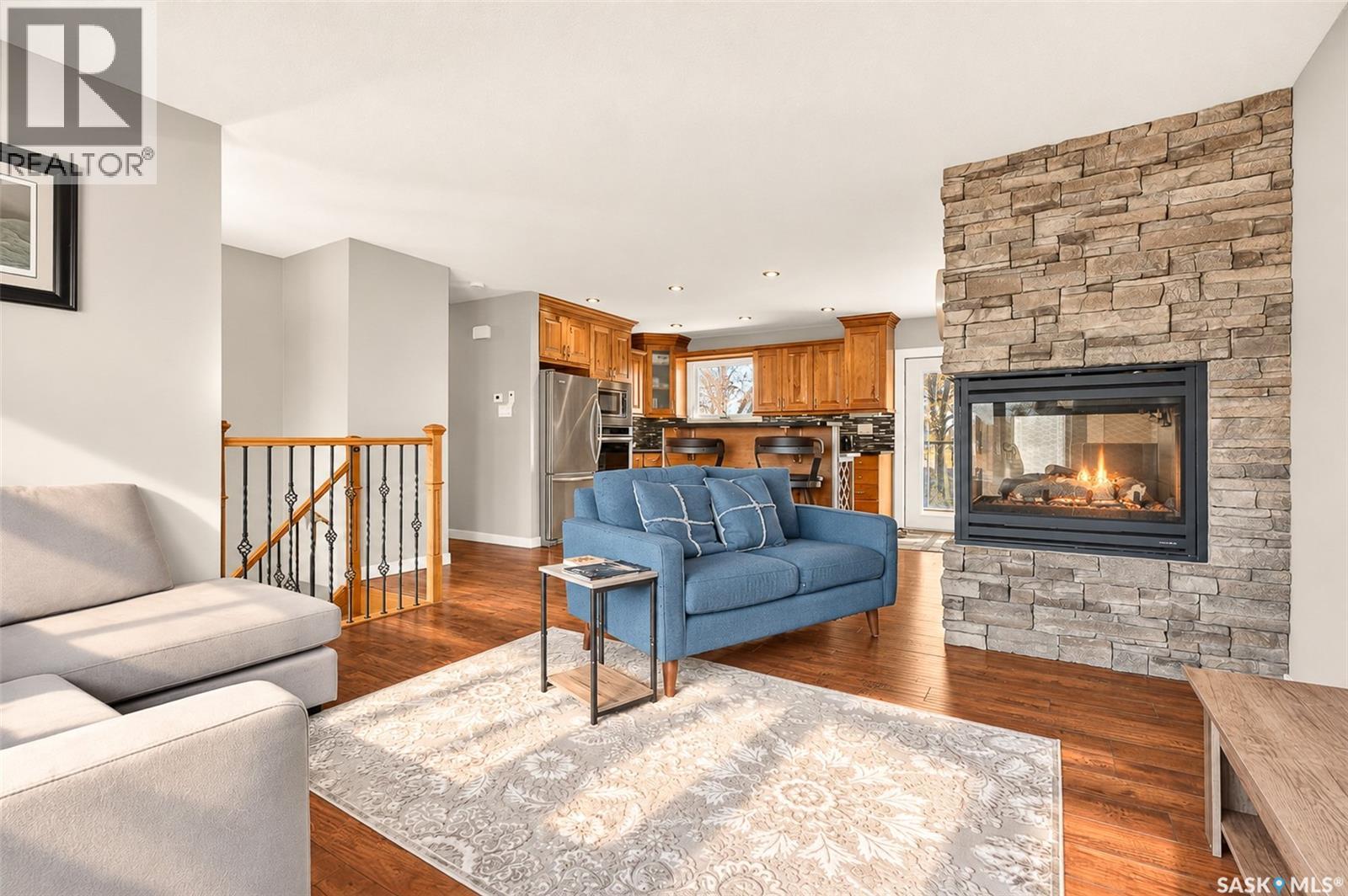 1211 Pascoe Drive E Property Photo 4
