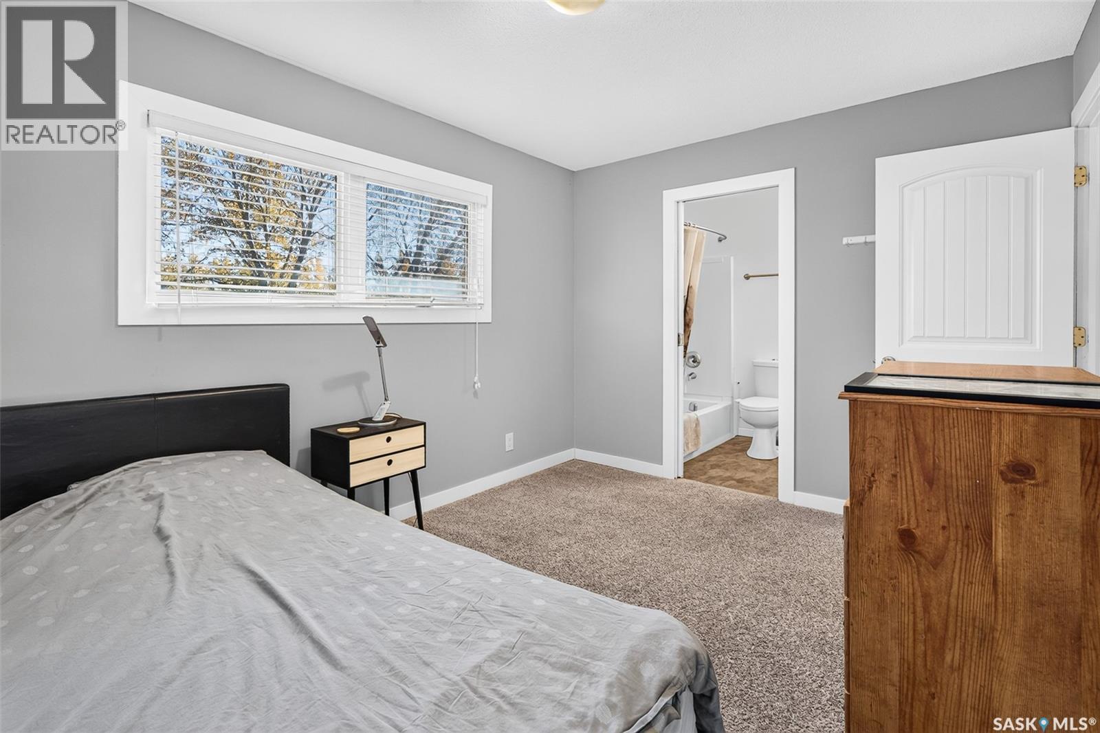 1211 Pascoe Drive E Property Photo 17