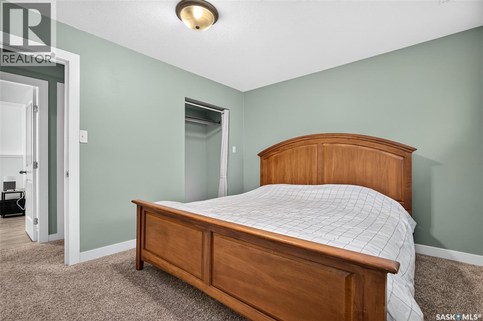 1211 Pascoe Drive E Property Photo 20