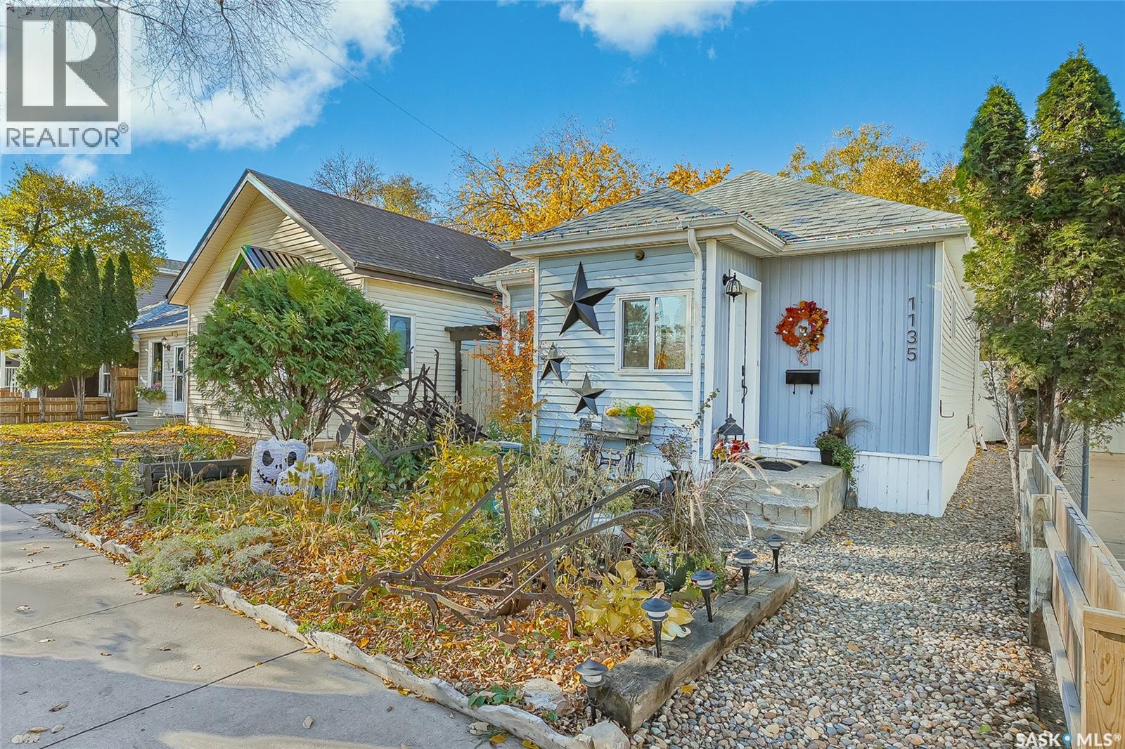 1135 K Avenue S Property Photo 2