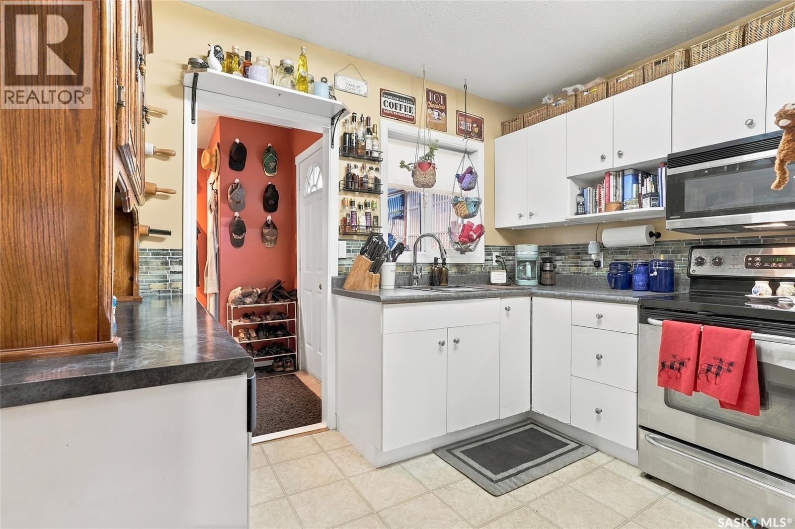 1135 K Avenue S Property Photo 11