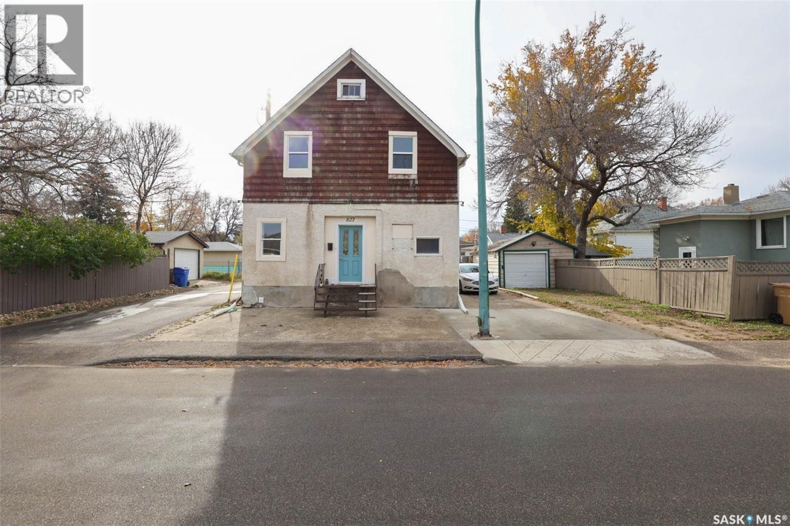 827 15th Avenue Property Photo 1
