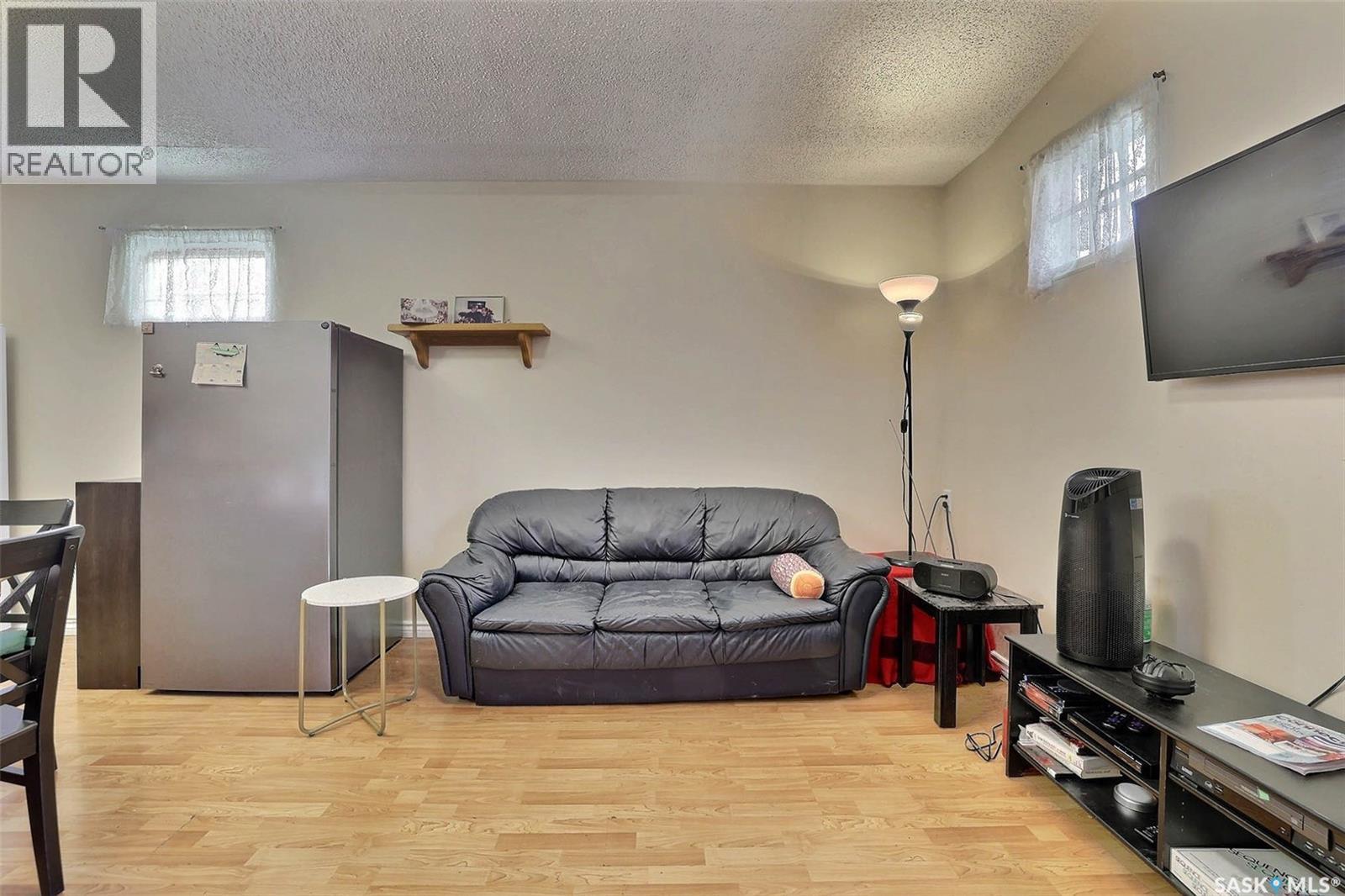 827 15th Avenue Property Photo 9