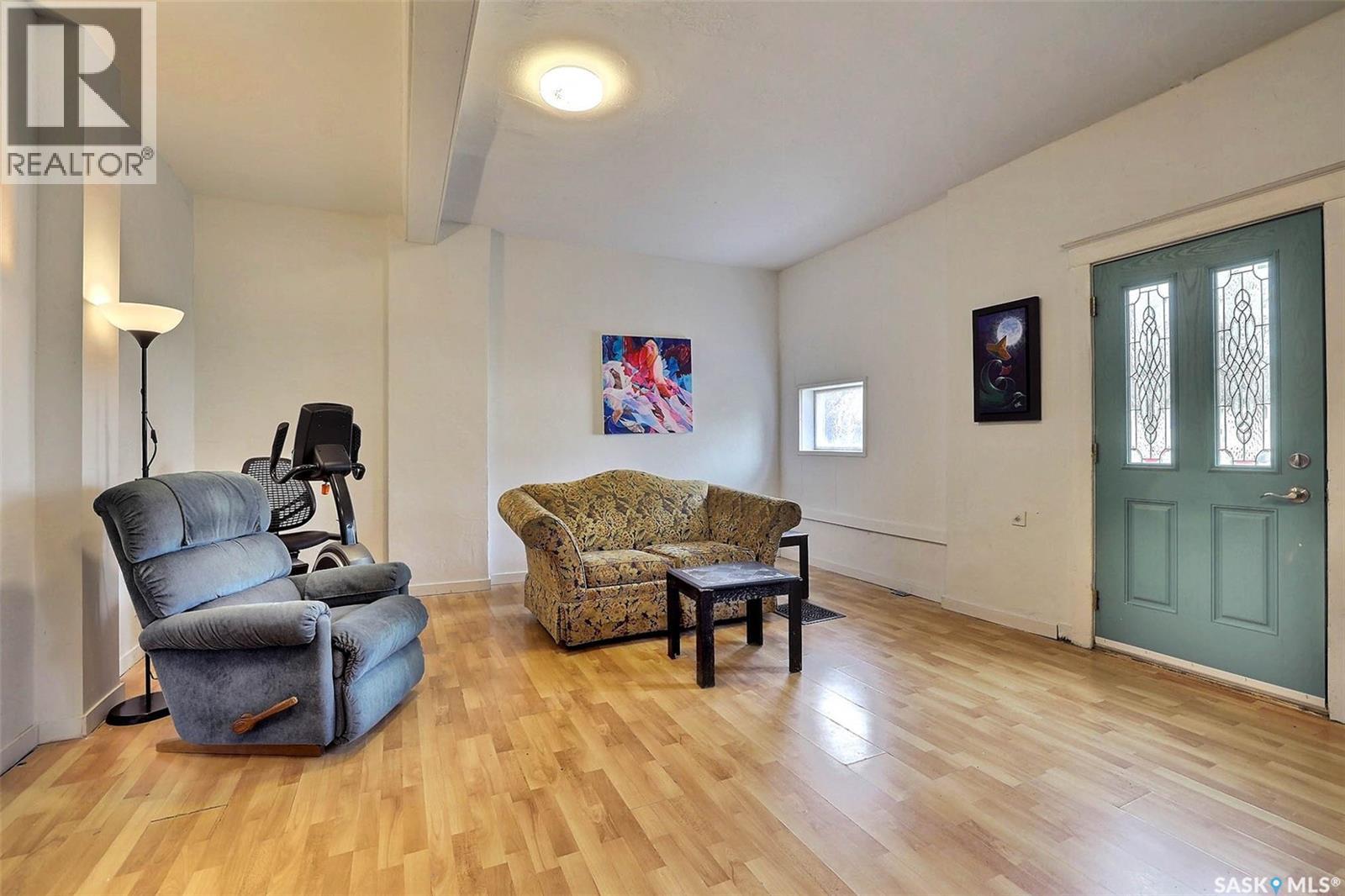 827 15th Avenue Property Photo 13