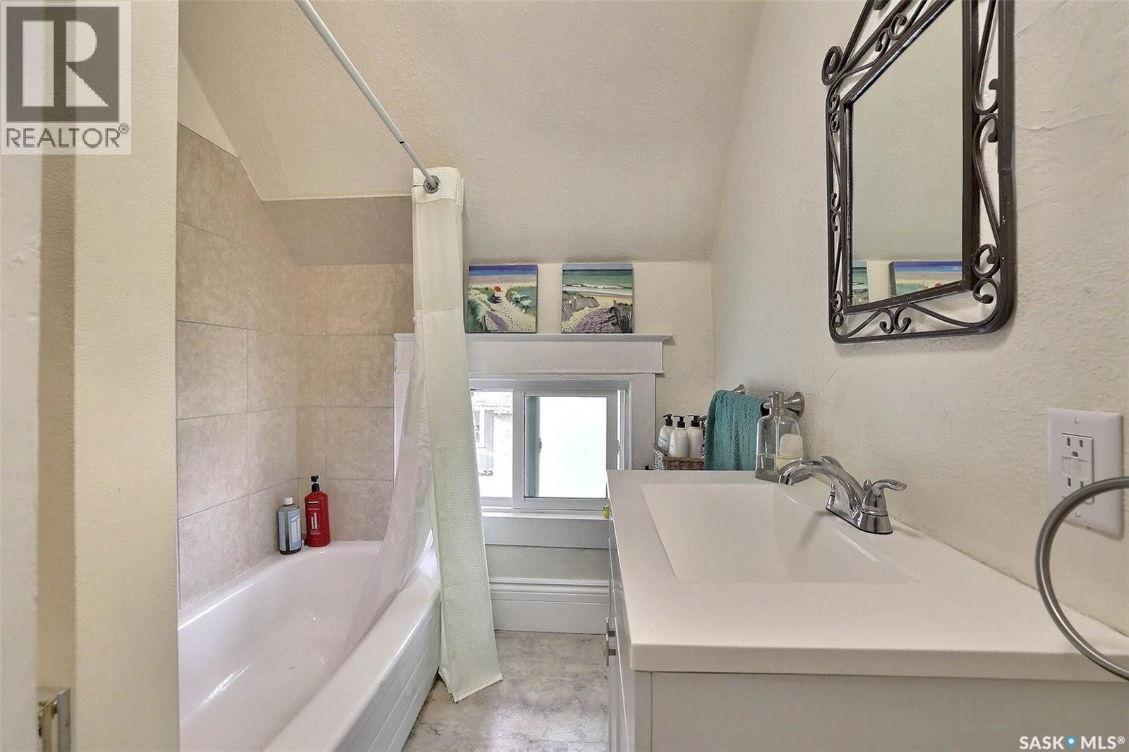 827 15th Avenue Property Photo 19
