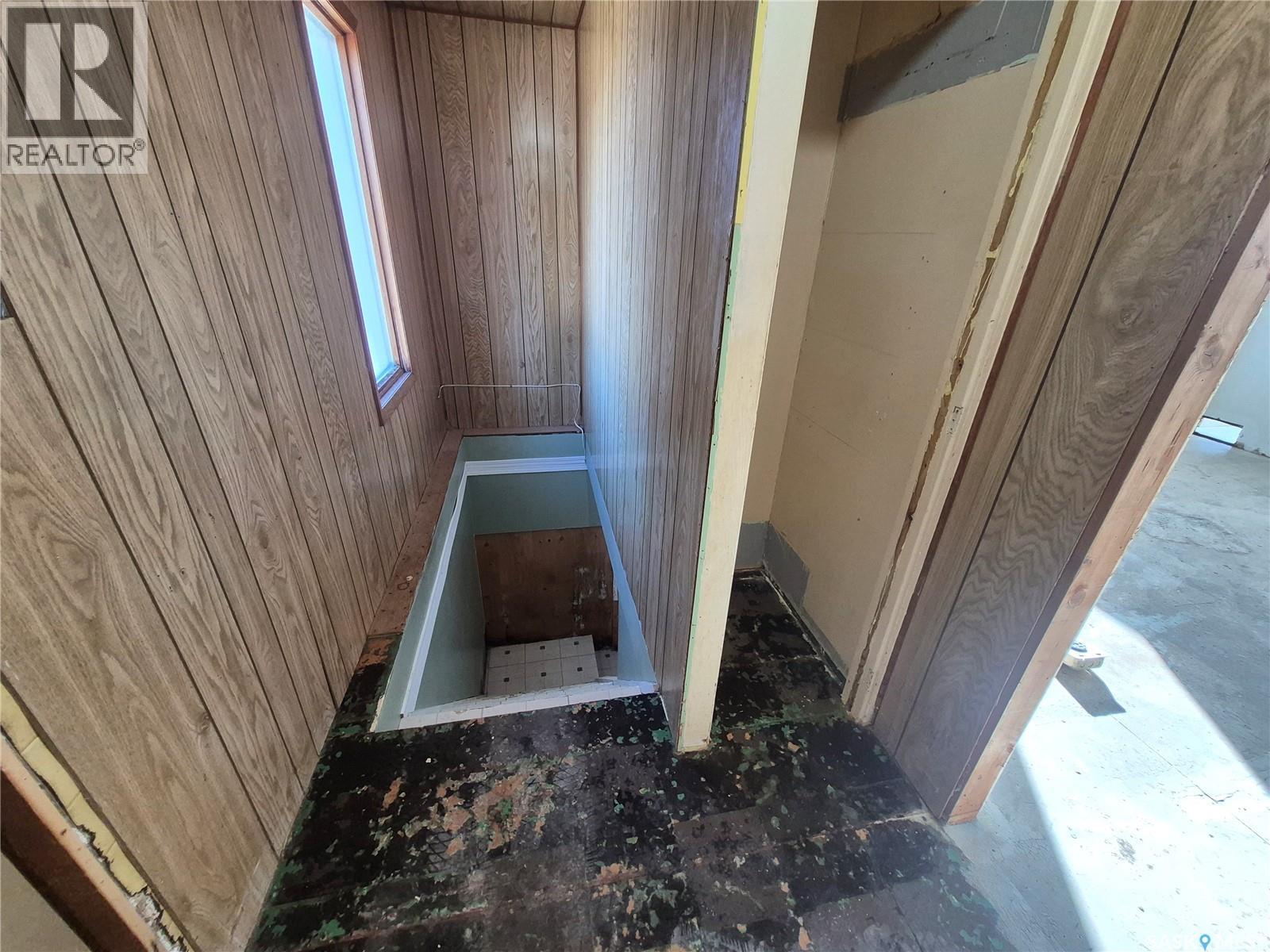 304 Froude Street Property Photo 8