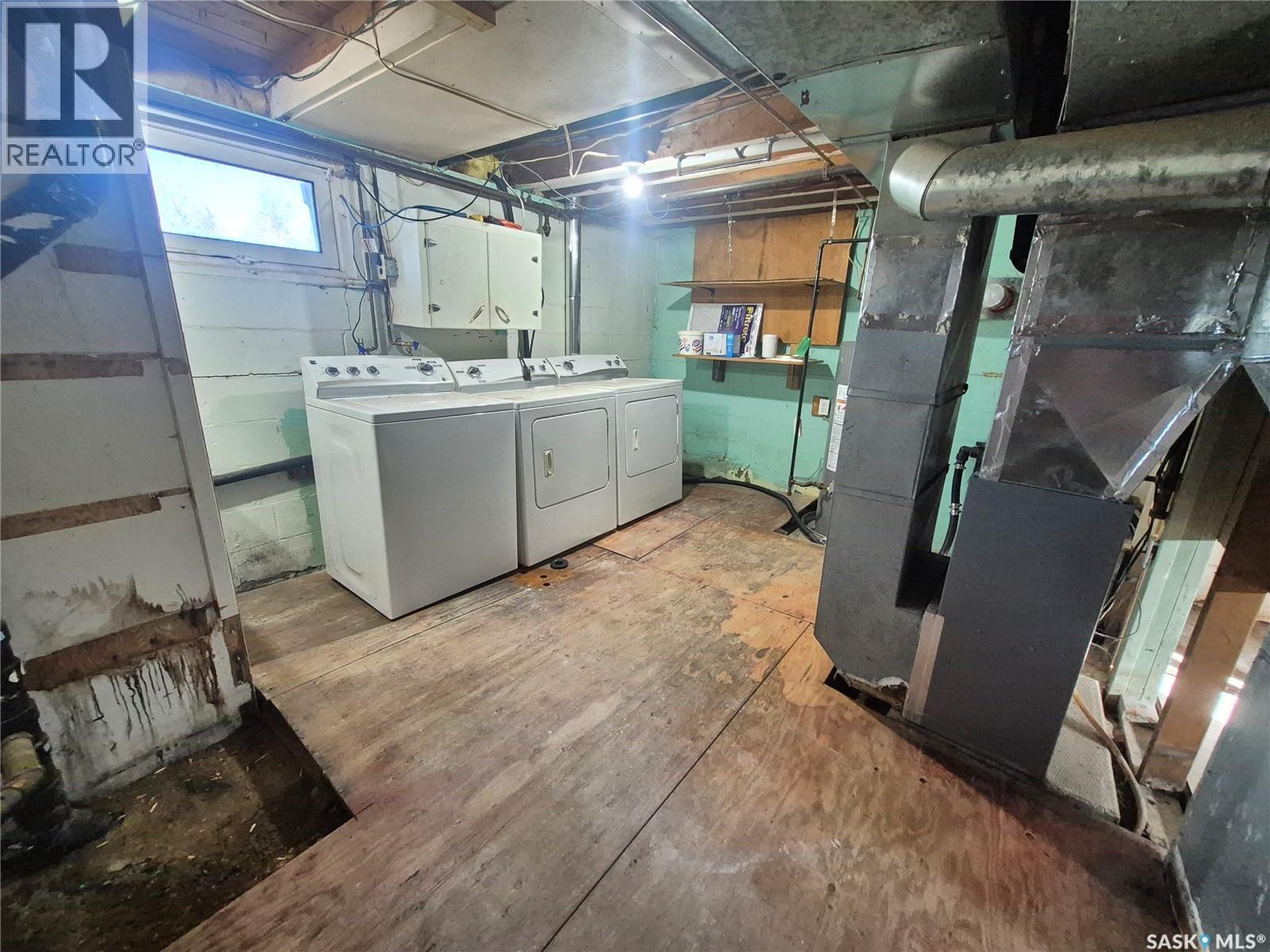 304 Froude Street Property Photo 33